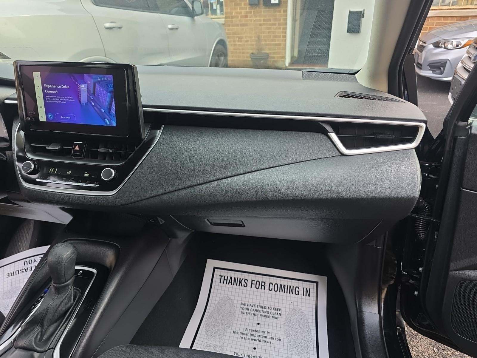 2025 Toyota Corolla LE FWD