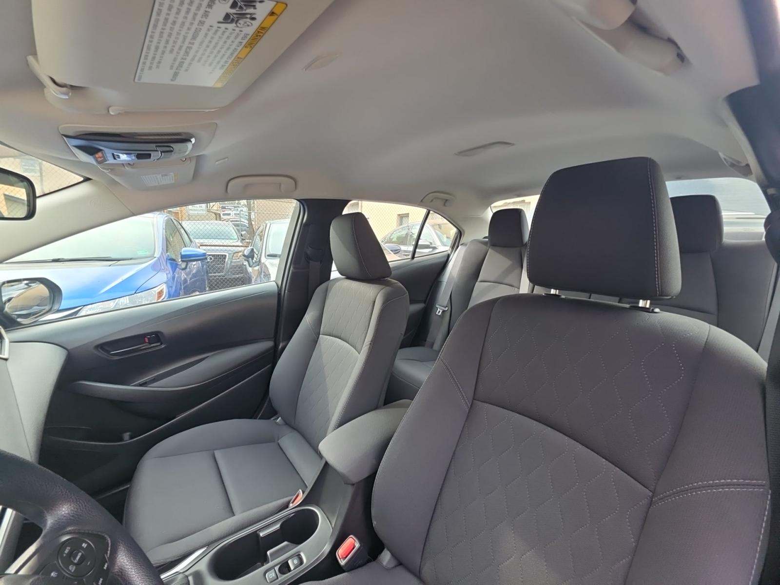 2025 Toyota Corolla LE FWD