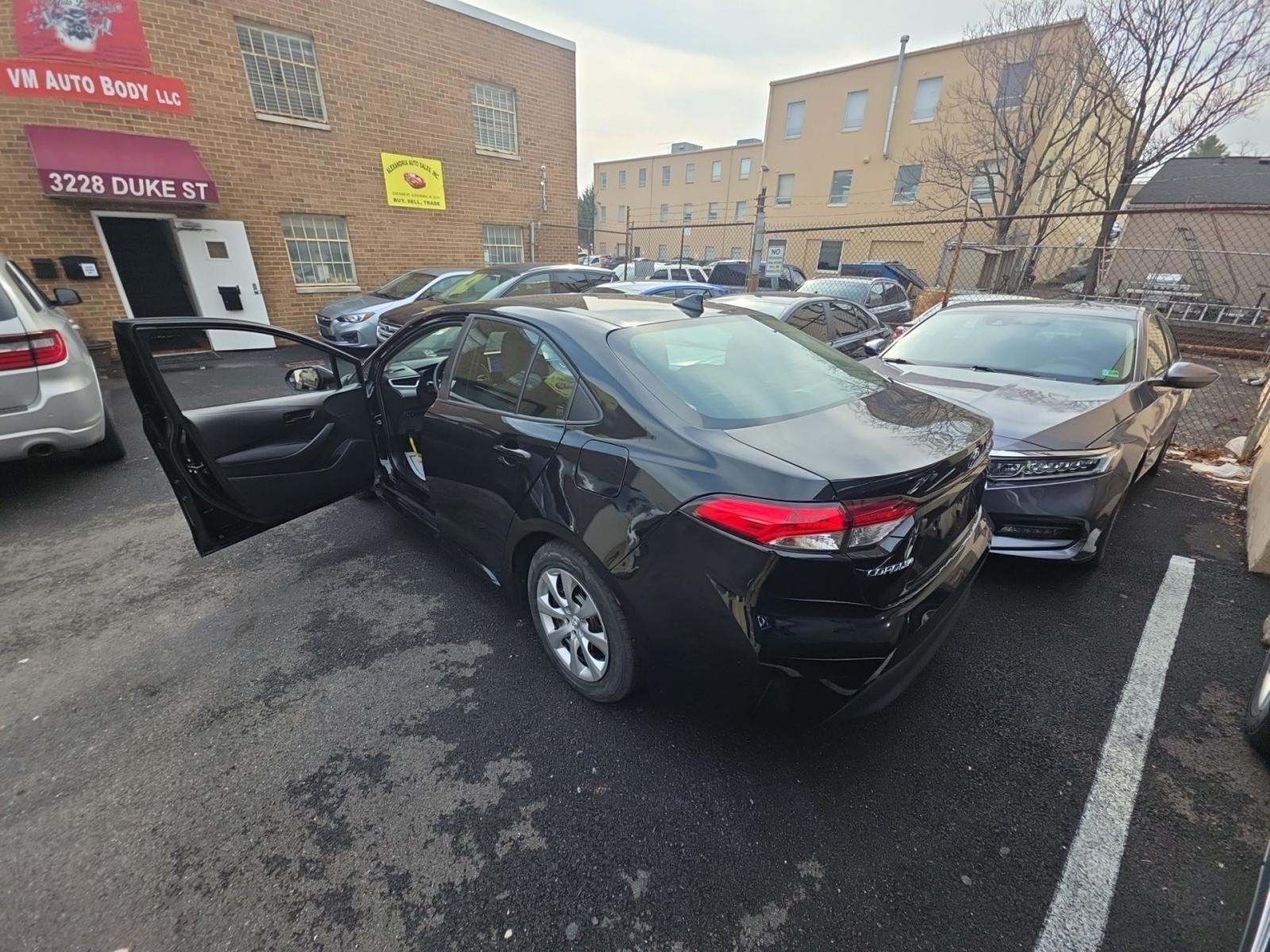 2025 Toyota Corolla LE FWD