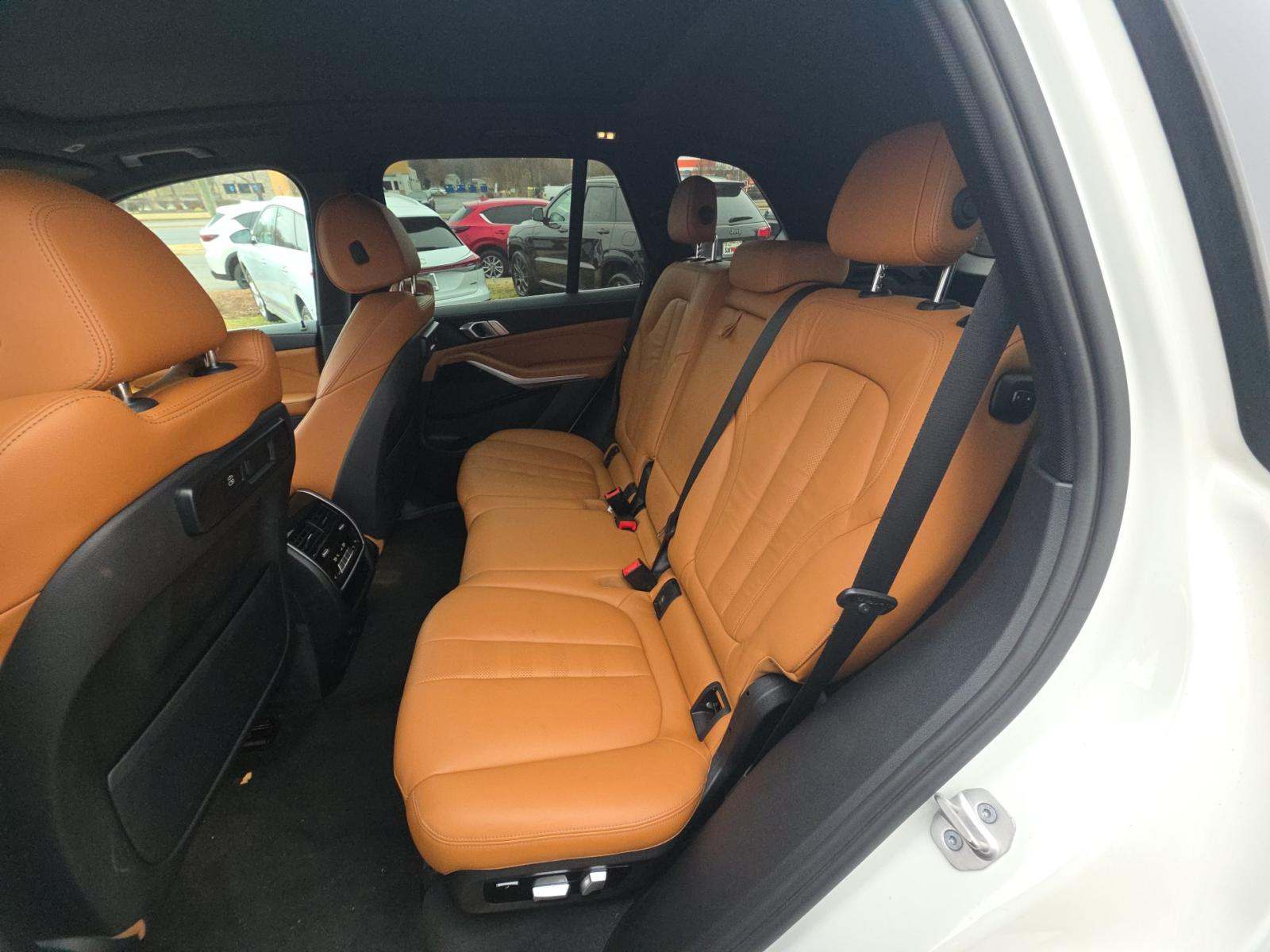 2022 BMW X5 xDrive40i AWD