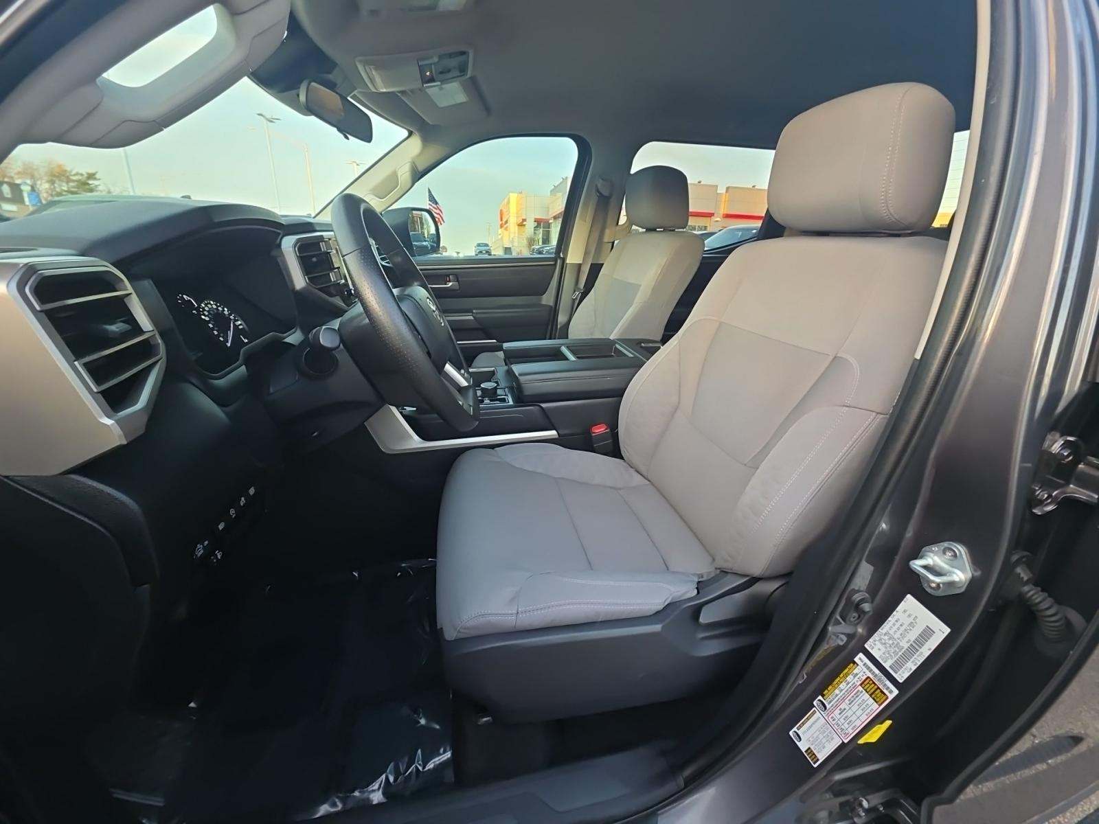 2023 Toyota Tundra SR5 AWD