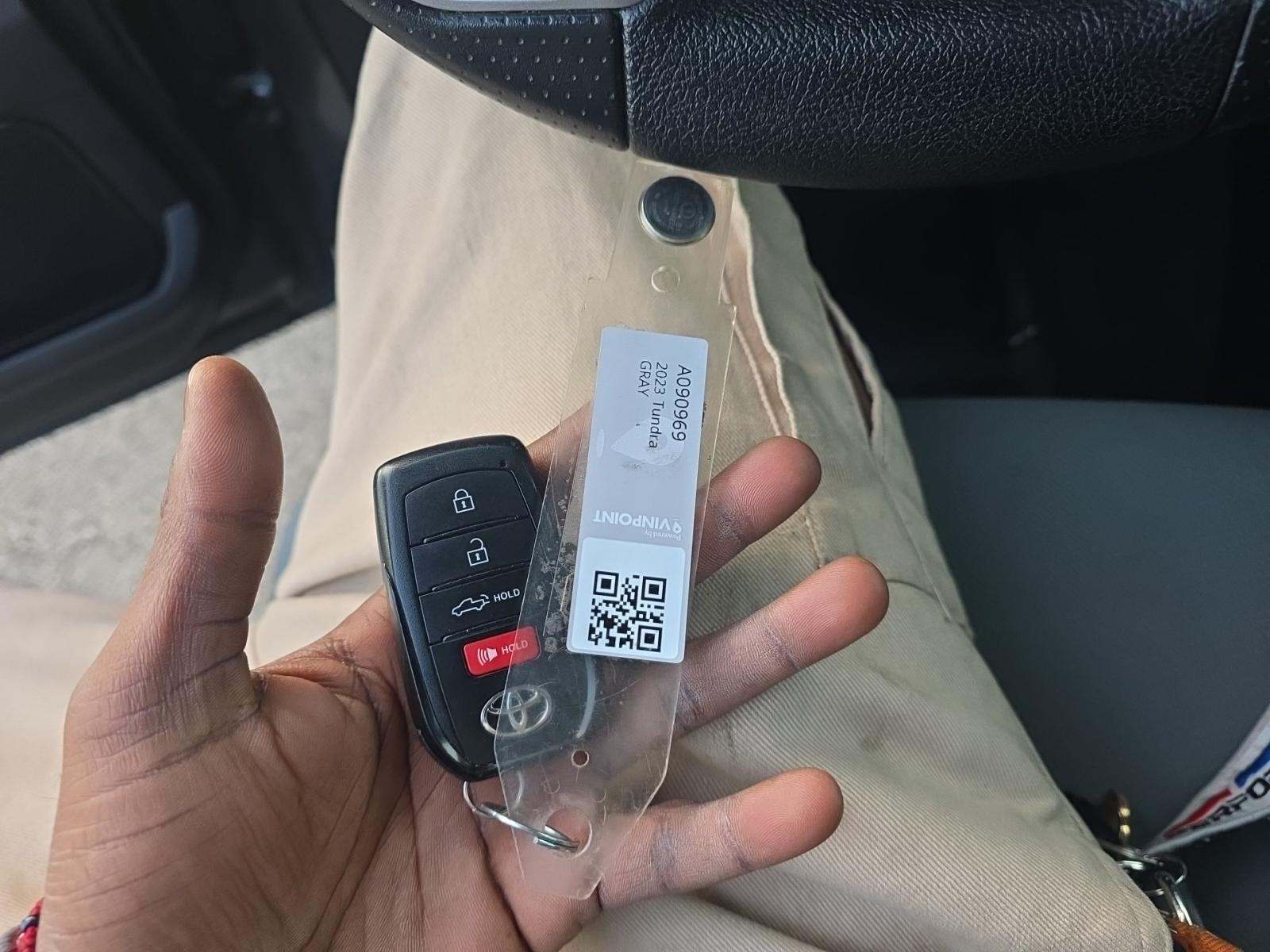 2023 Toyota Tundra SR5 AWD