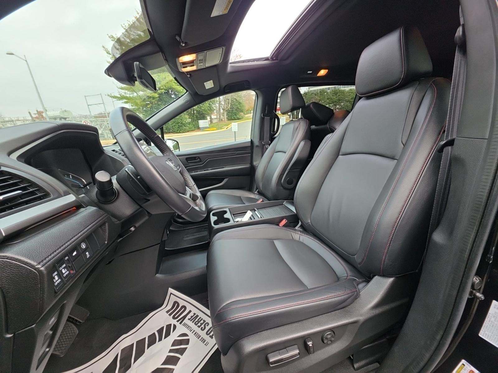 2023 Honda Odyssey Sport FWD