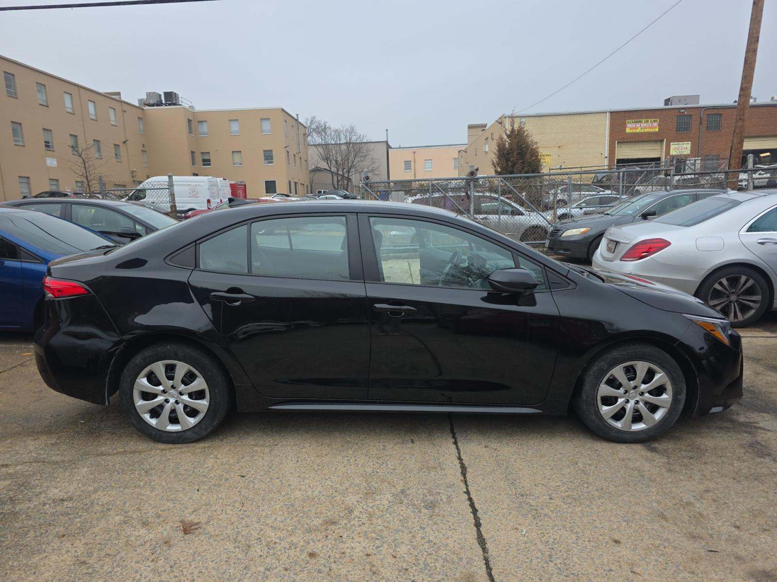 2024 Toyota Corolla LE FWD