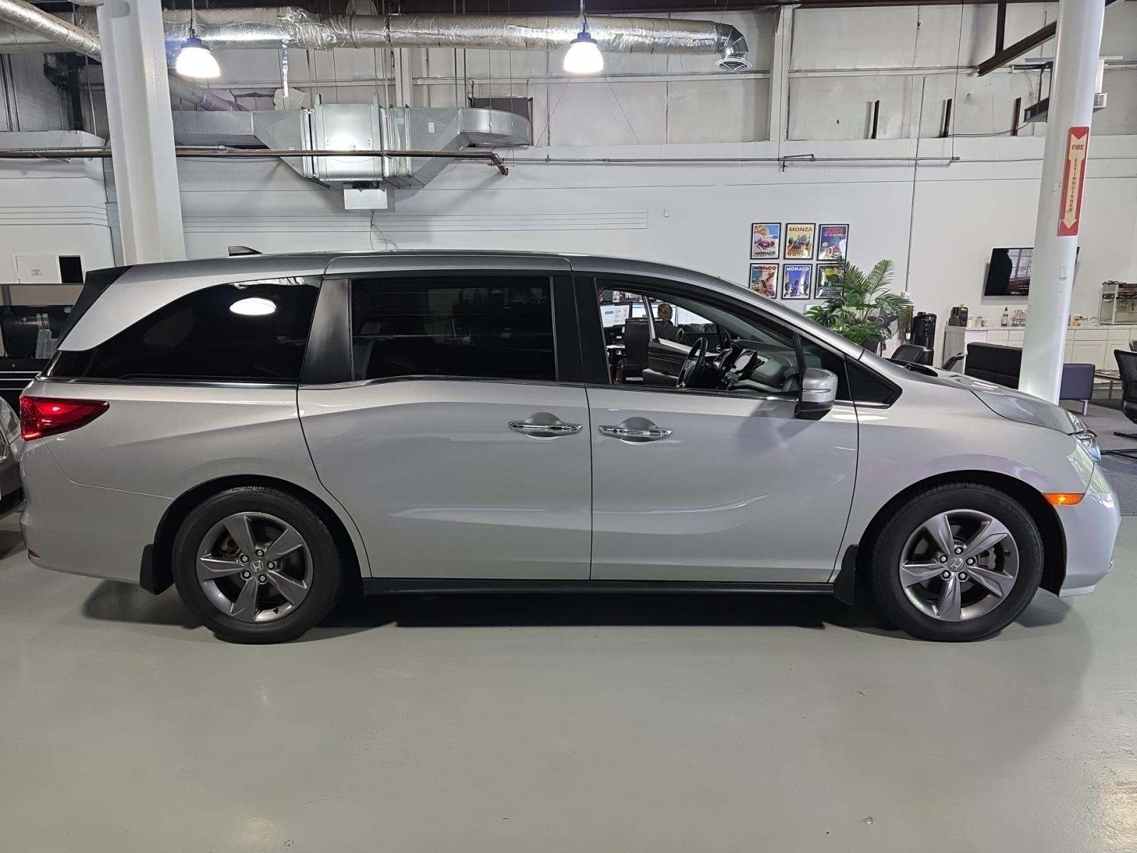 2022 Honda Odyssey EX FWD