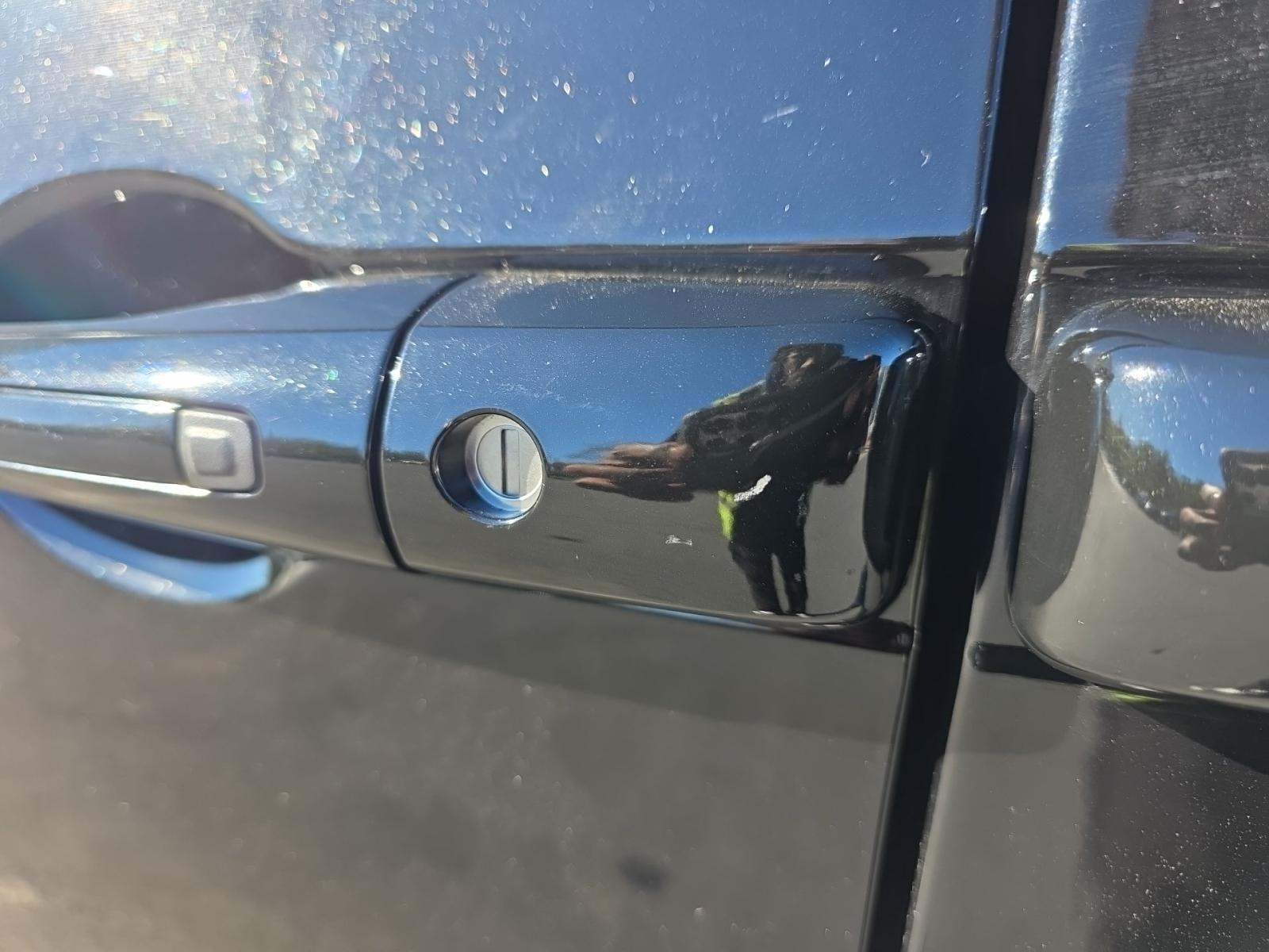 2024 Chrysler Pacifica Hybrid Select FWD