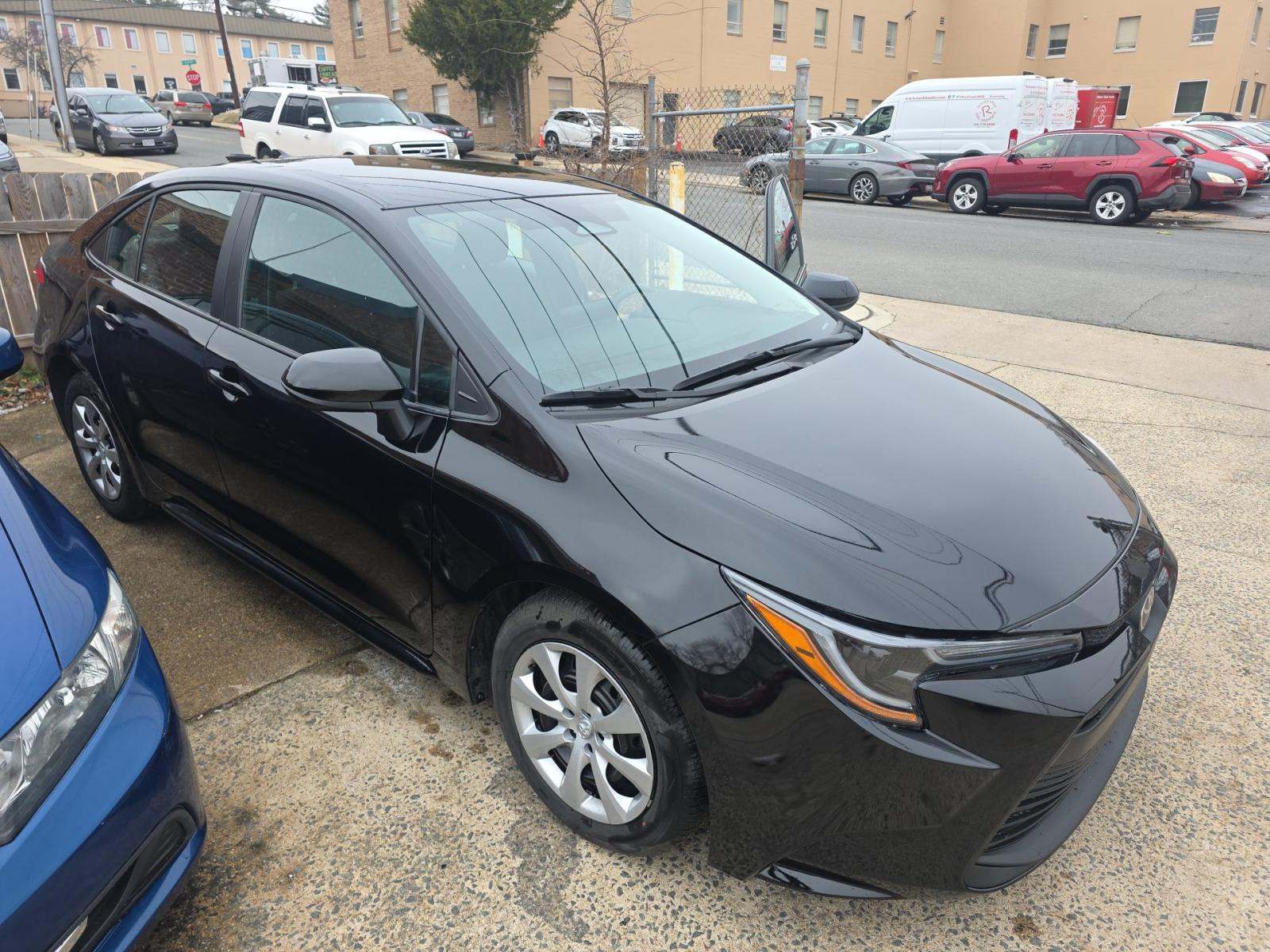 2025 Toyota Corolla LE FWD