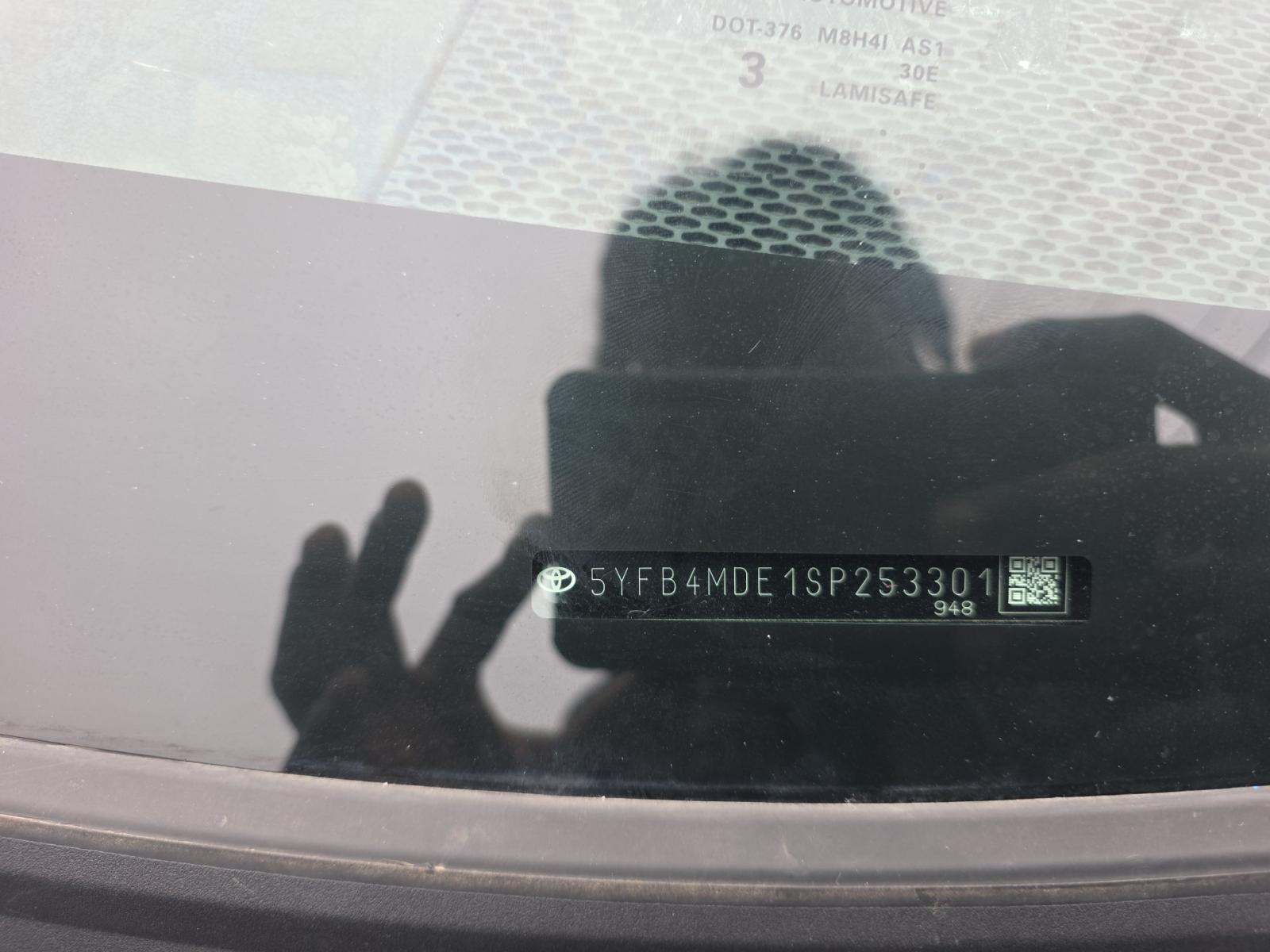 2025 Toyota Corolla LE FWD