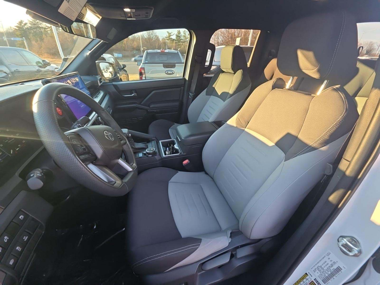 2024 Toyota Tacoma Hybrid TRD Sport AWD