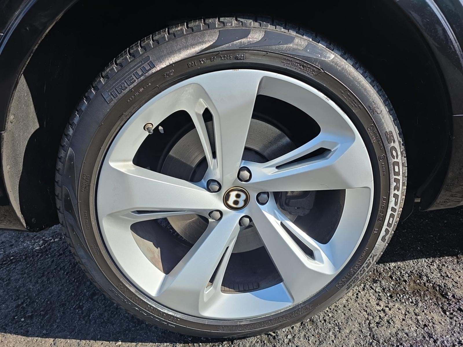 2019 Bentley Bentayga V8 AWD