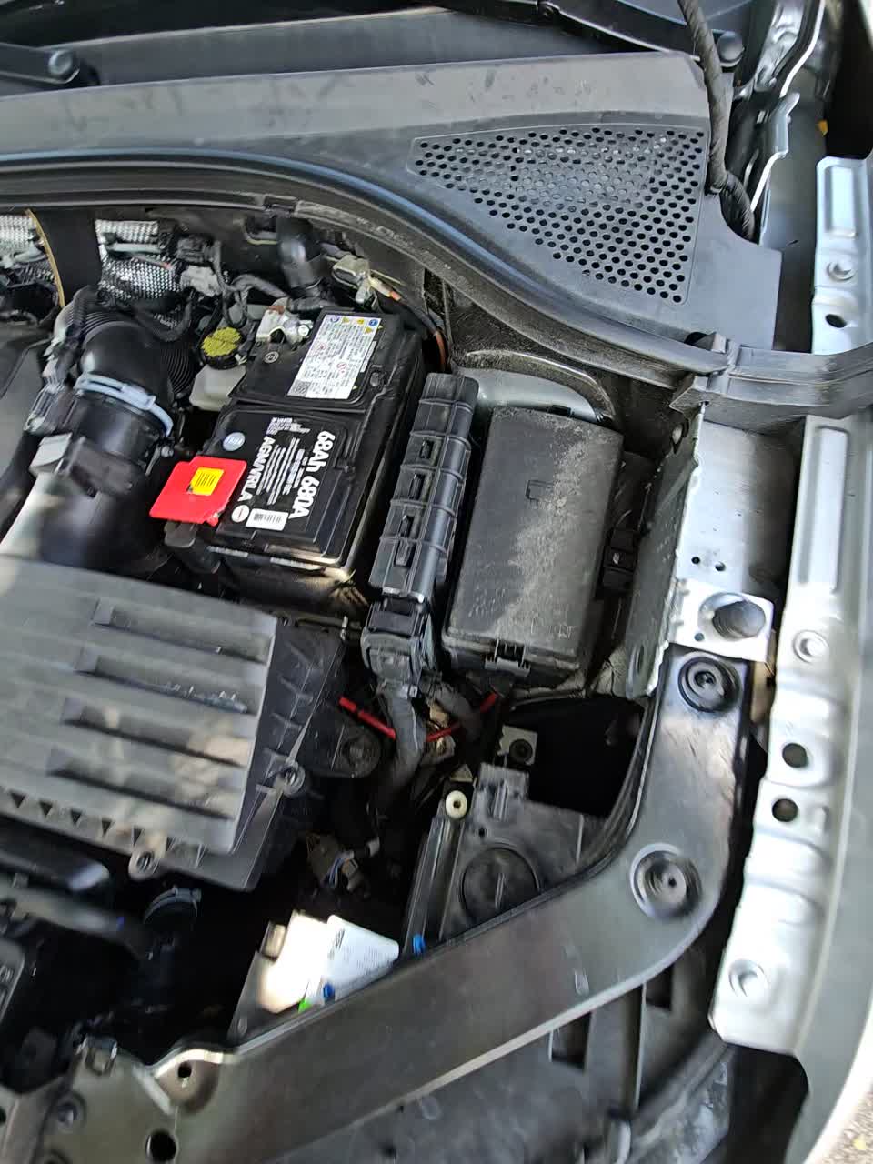 2024 Volkswagen Tiguan 2.0T SE FWD