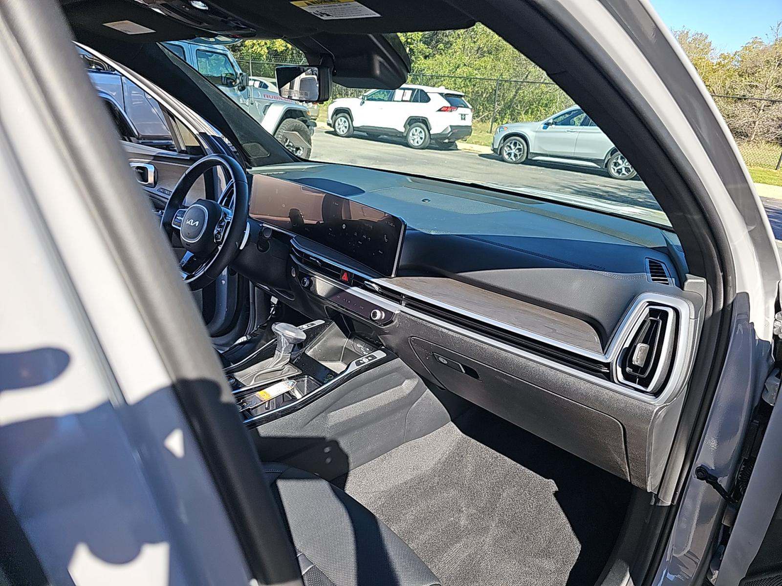 2025 Kia Sorento X-Pro SX Prestige AWD