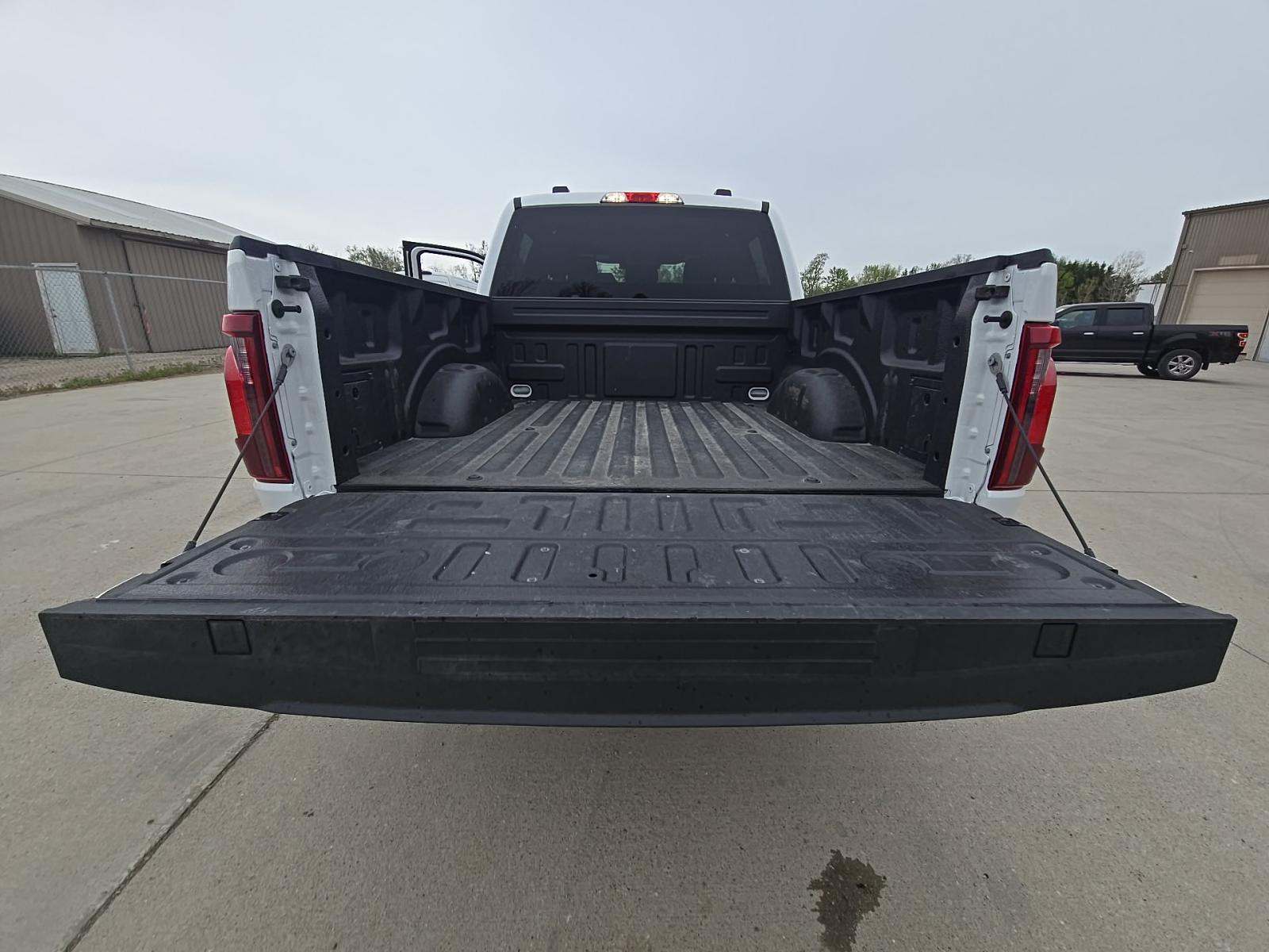 2024 Ford F-150 STX AWD