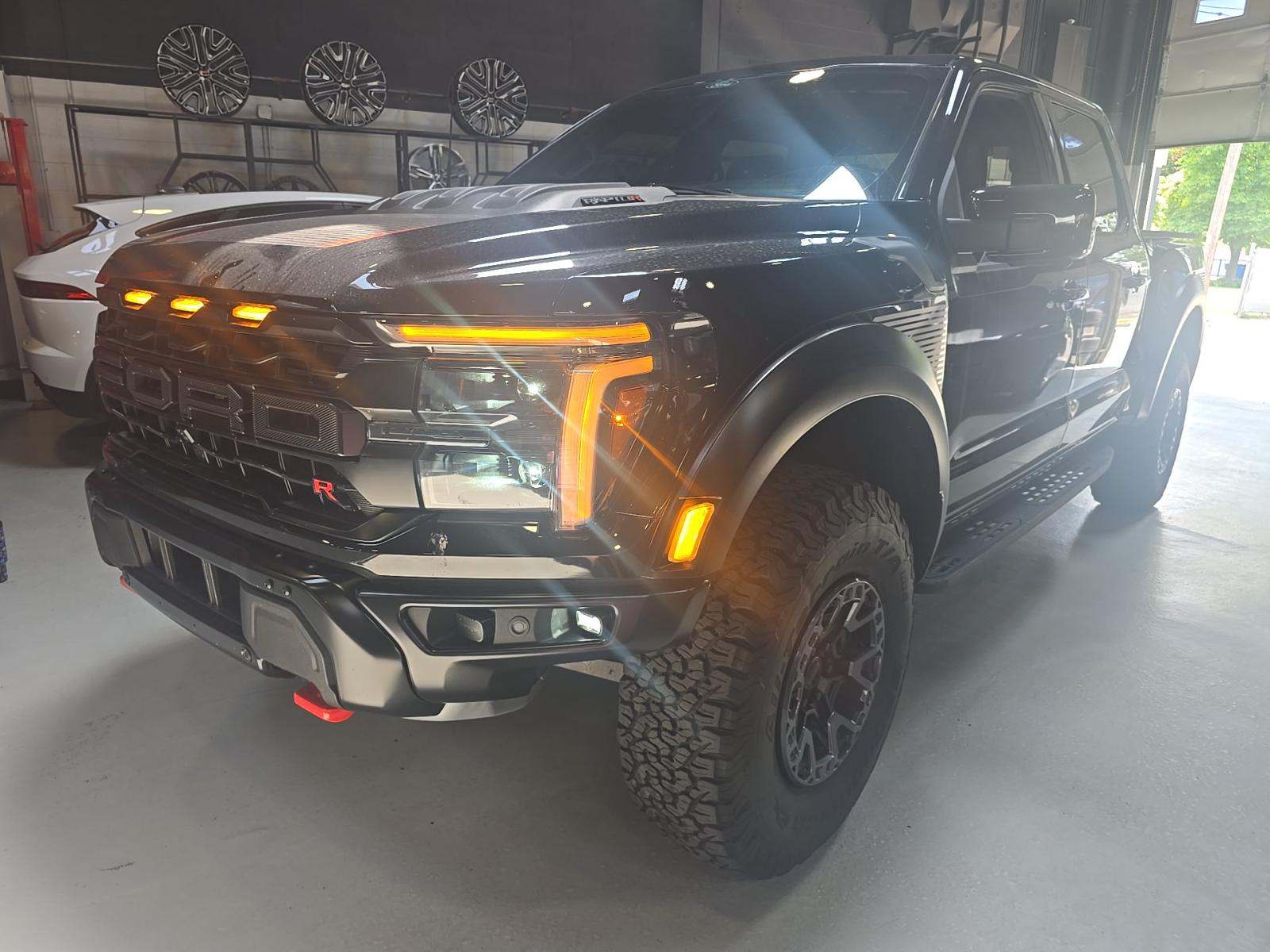 2025 Ford F-150 Raptor AWD