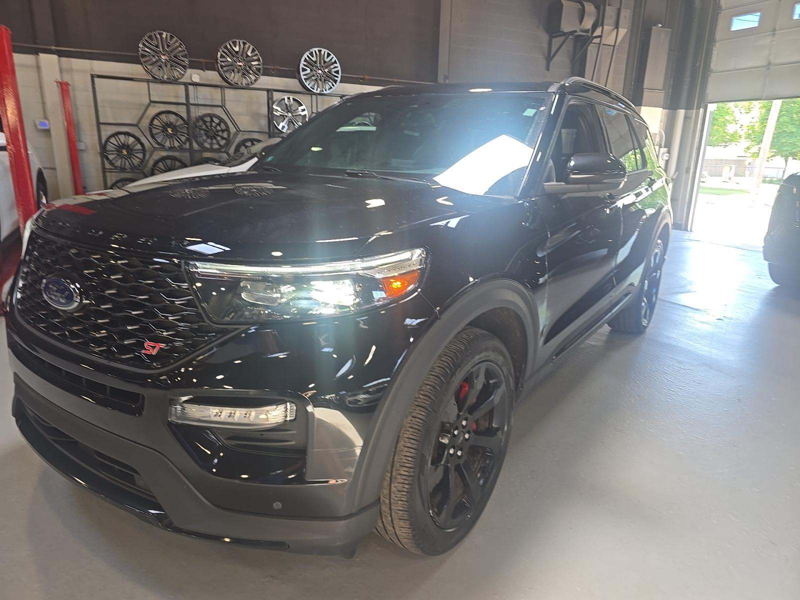 FORD EXPLORER - 1