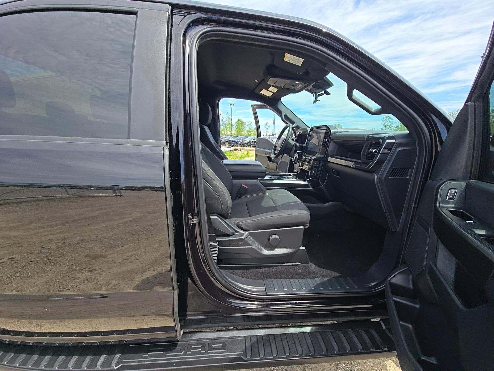 2025 Ford F-150 STX AWD