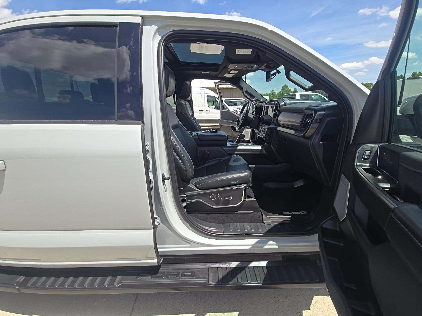 2024 Ford F-150 Hybrid Lariat AWD