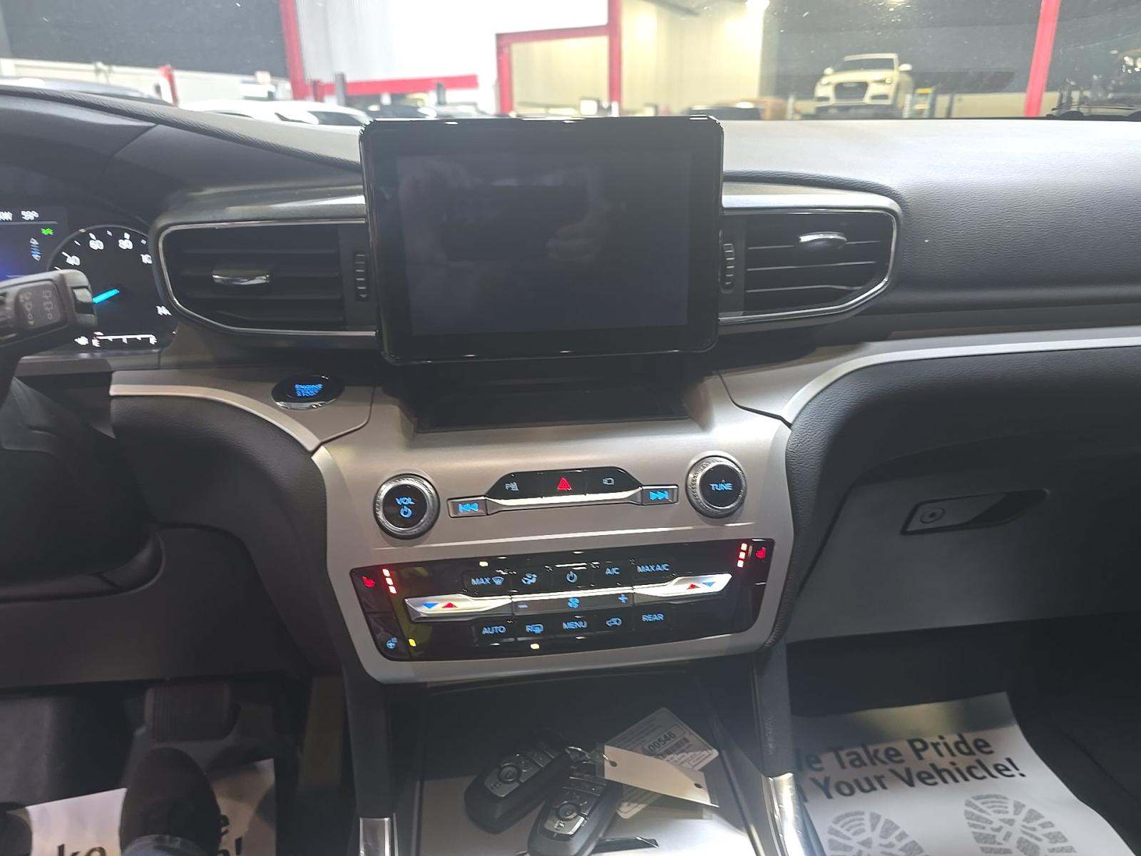 FORD EXPLORER - 10