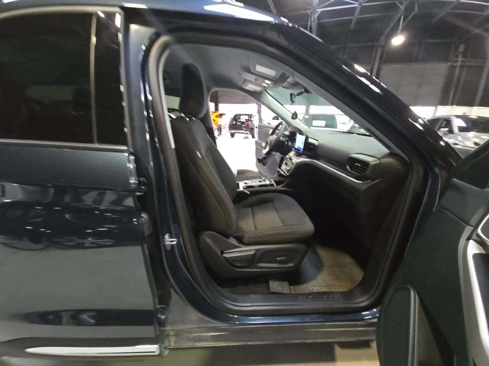 2024 Ford Explorer XLT AWD