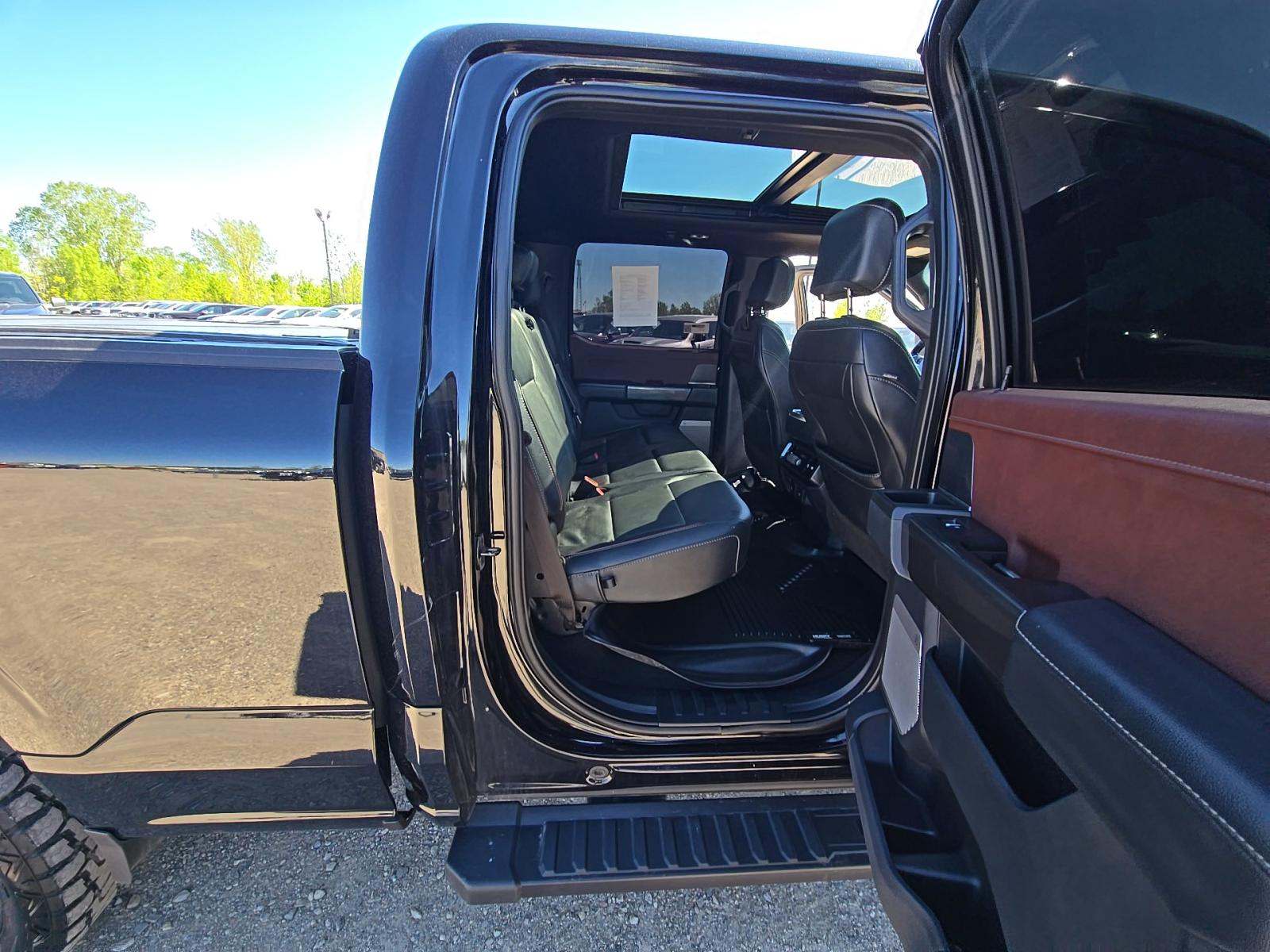 2023 Ford F-150 Lariat AWD