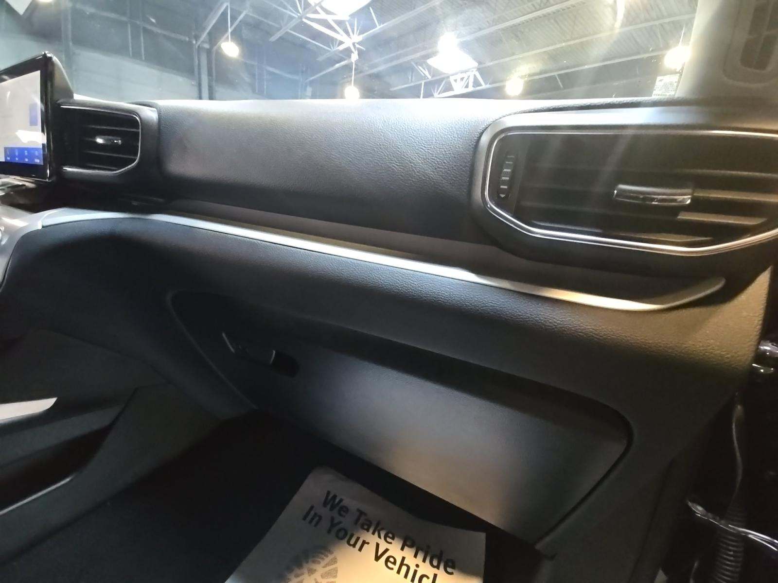 2024 Ford Explorer XLT AWD