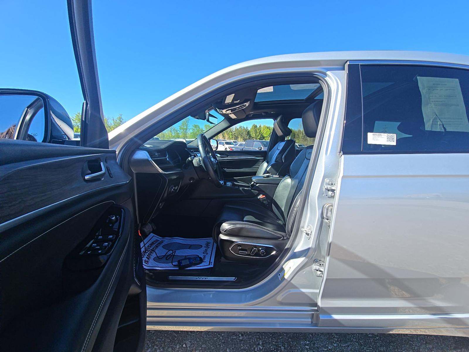 2022 Jeep Grand Cherokee L Overland AWD
