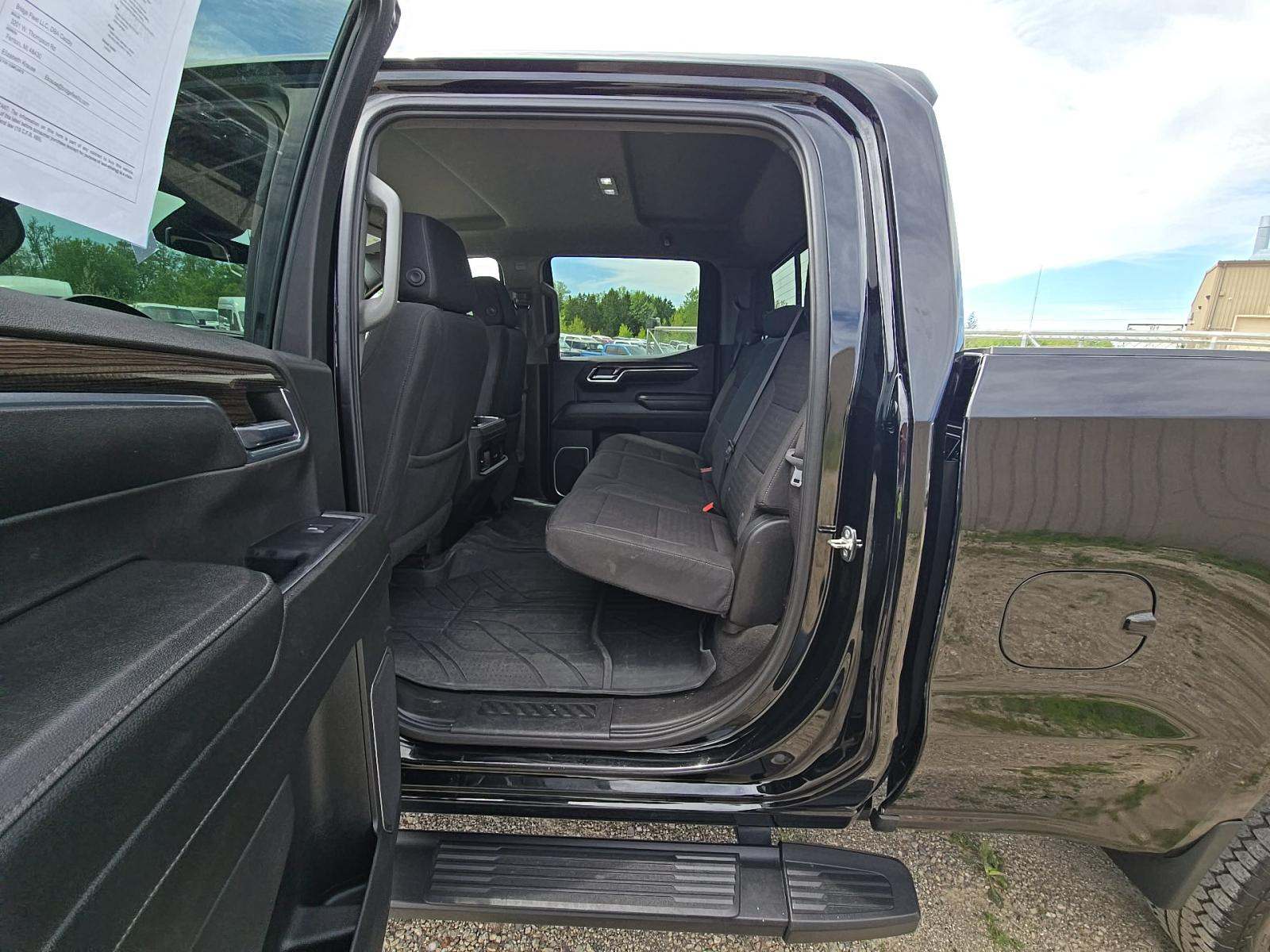 2024 Chevrolet Silverado 1500 RST AWD