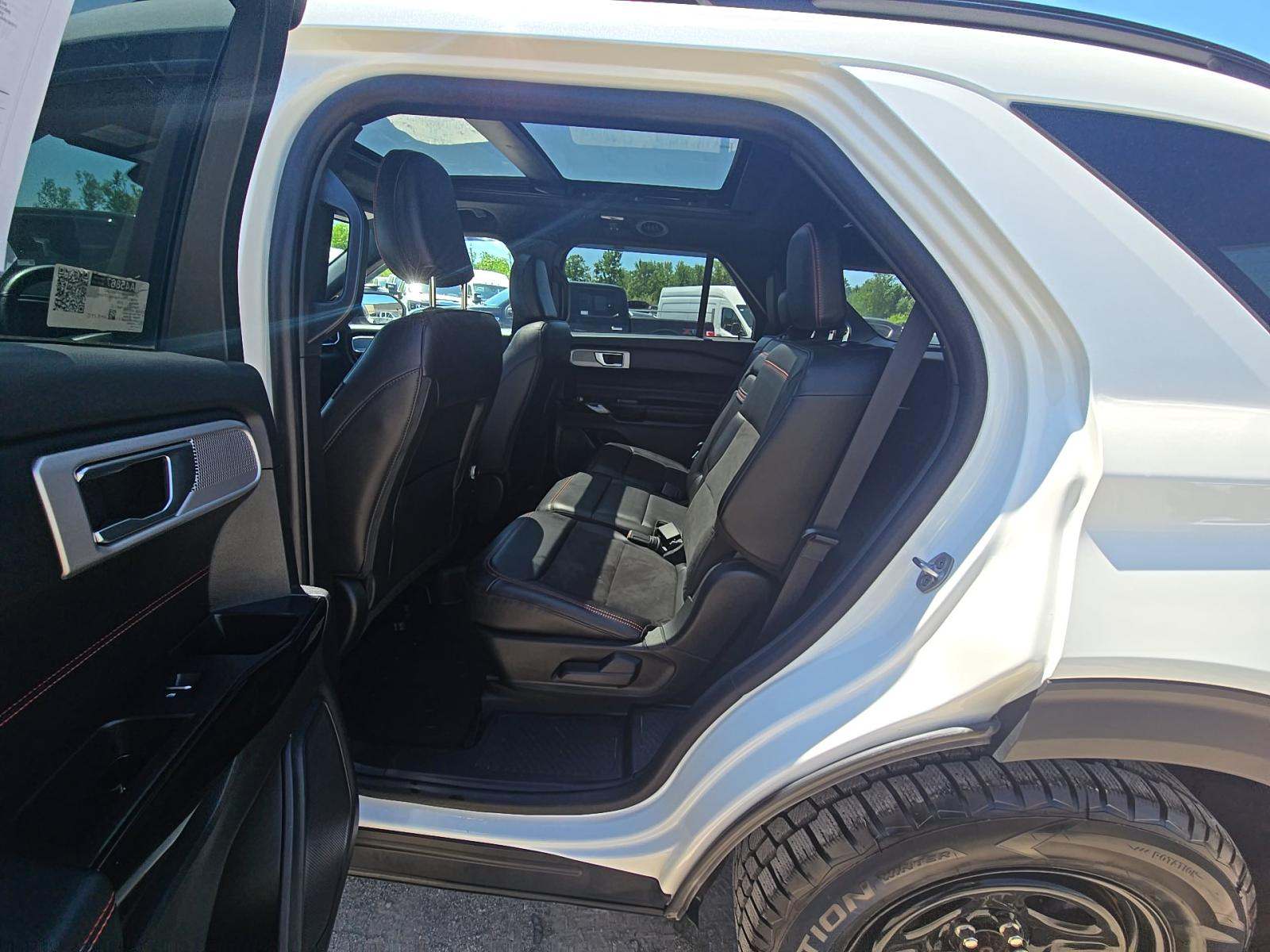 FORD EXPLORER - 9
