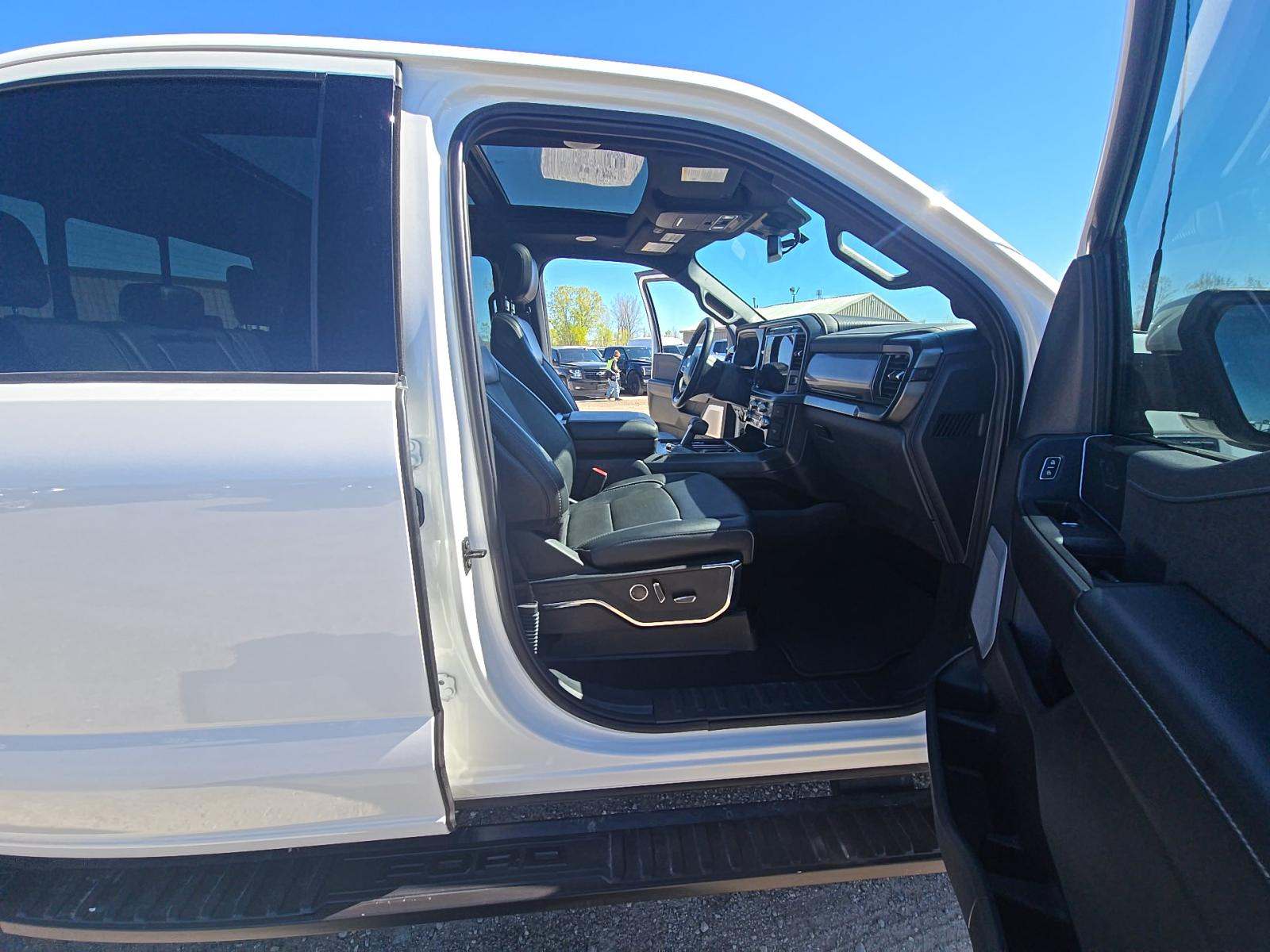 2024 Ford F-150 Hybrid Lariat AWD