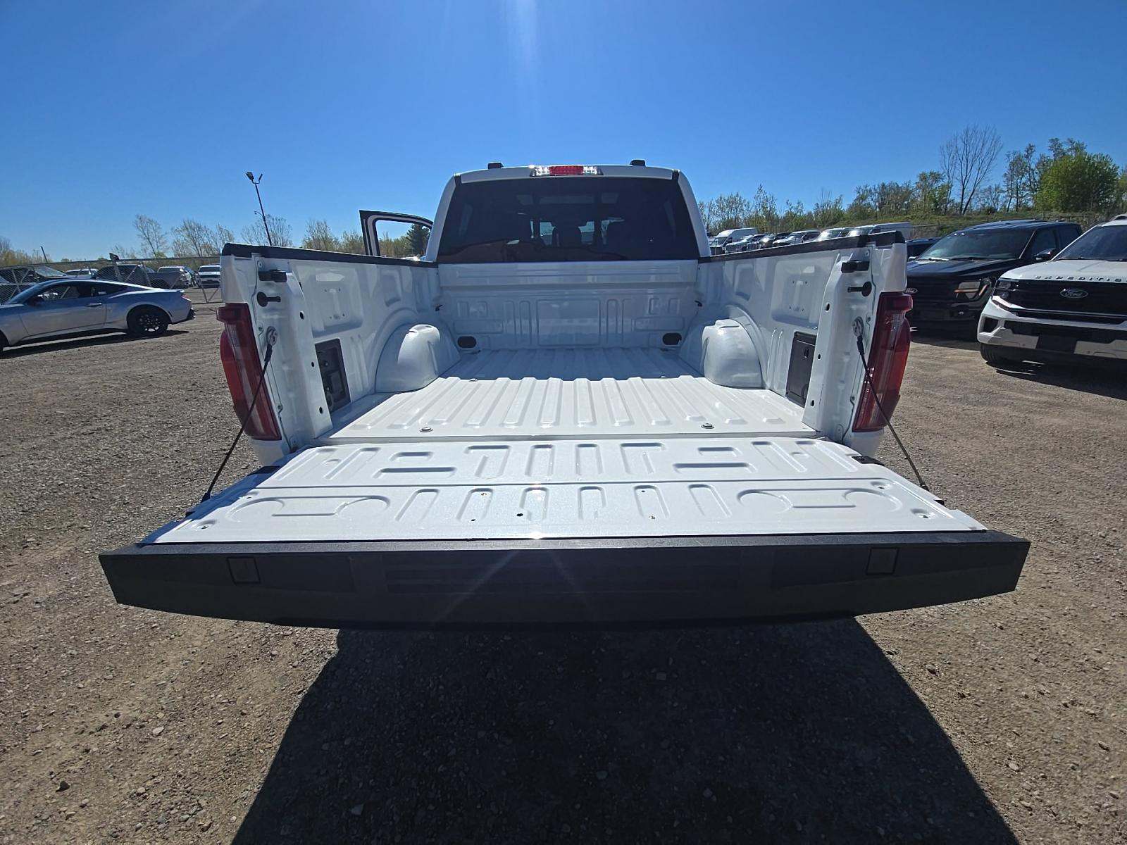 2024 Ford F-150 Hybrid Lariat AWD