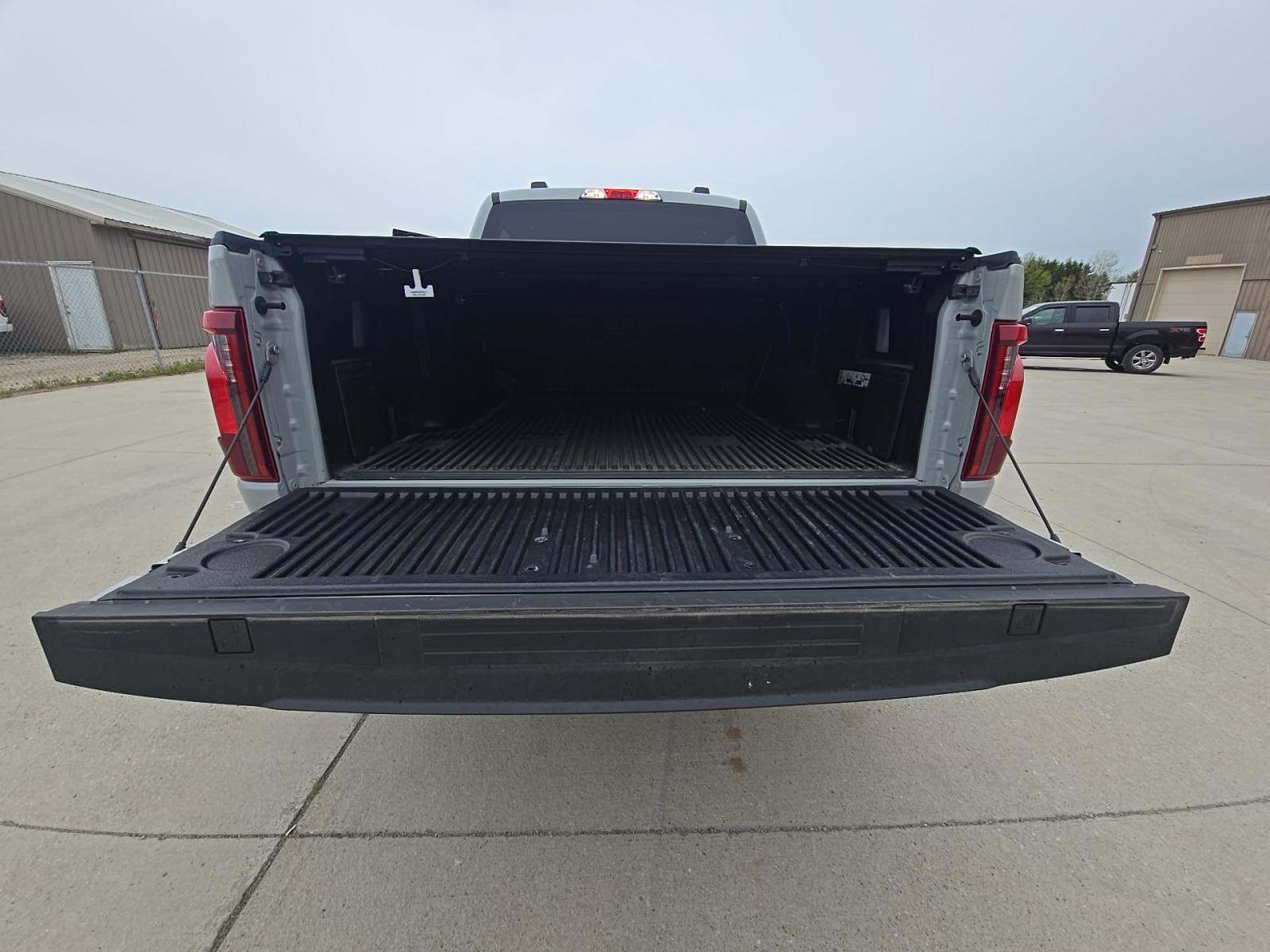 2024 Ford F-150 STX AWD