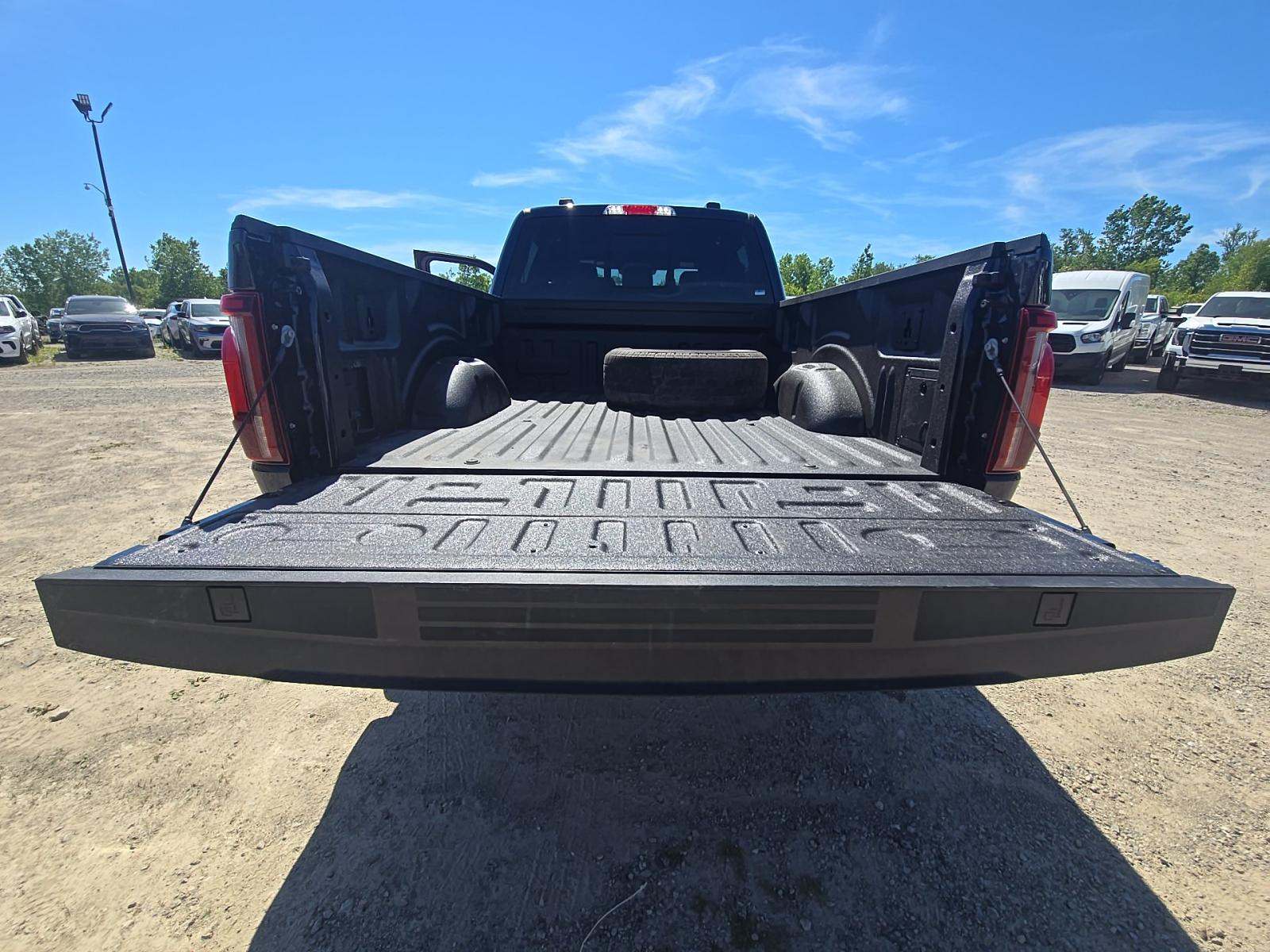 2024 Ford F-150 Lariat AWD