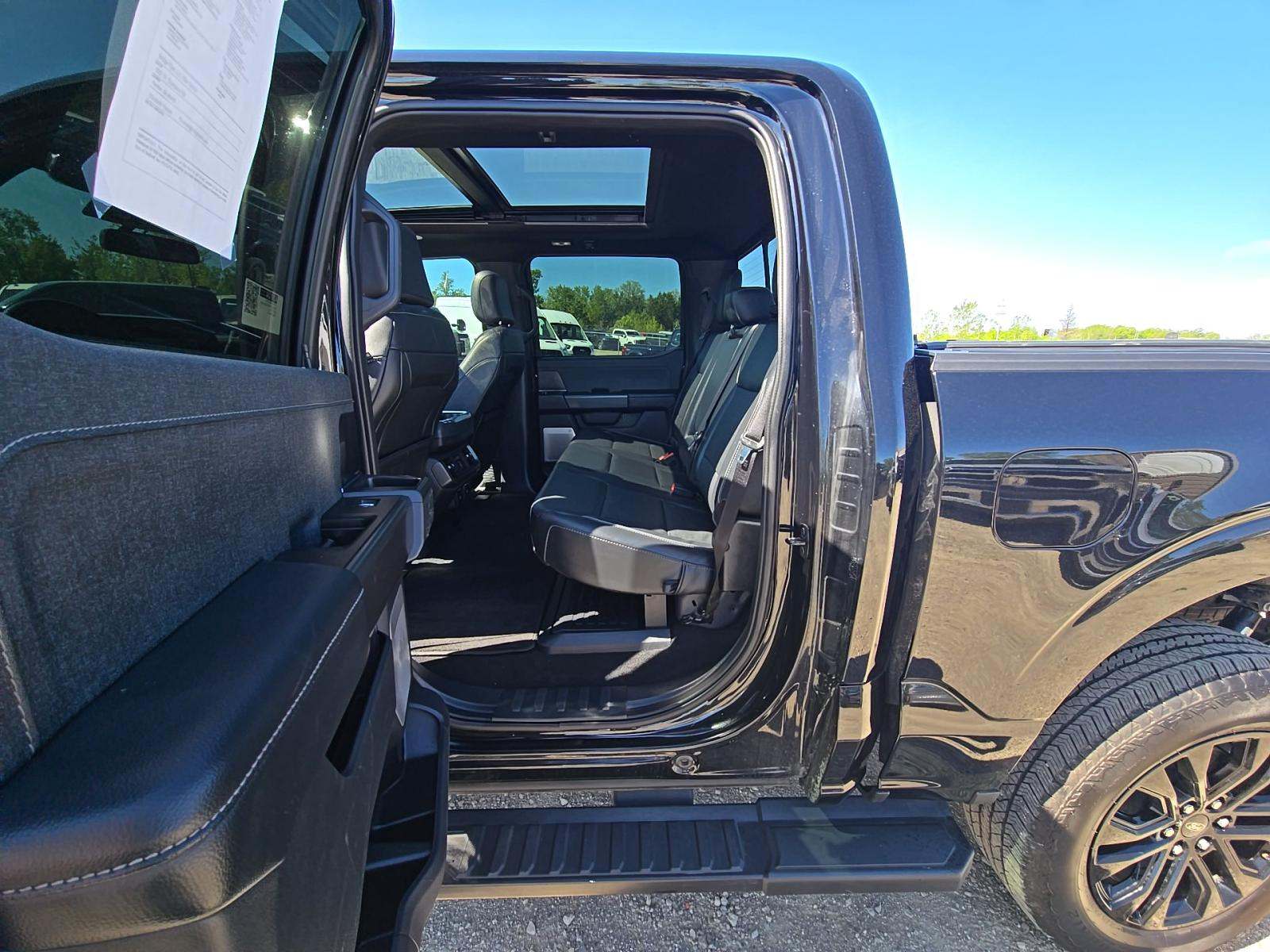 2024 Ford F-150 Hybrid Lariat AWD