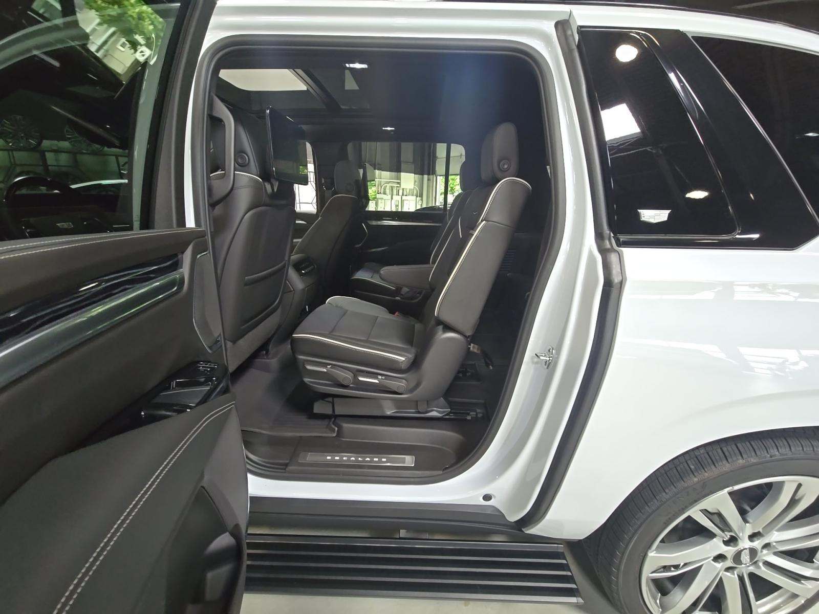 2026 Cadillac Escalade ESV Sport AWD