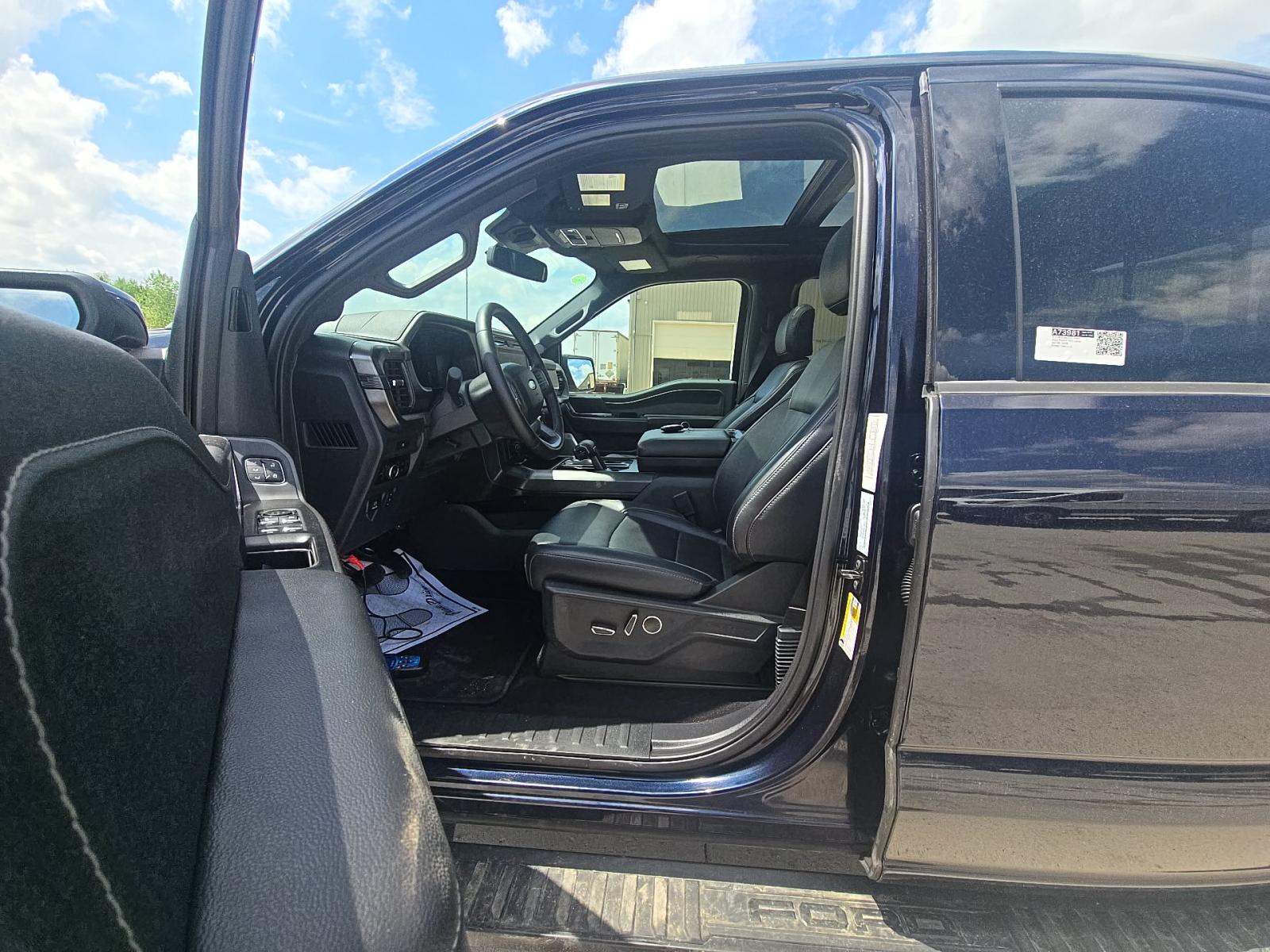 2025 Ford F-150 Lariat AWD