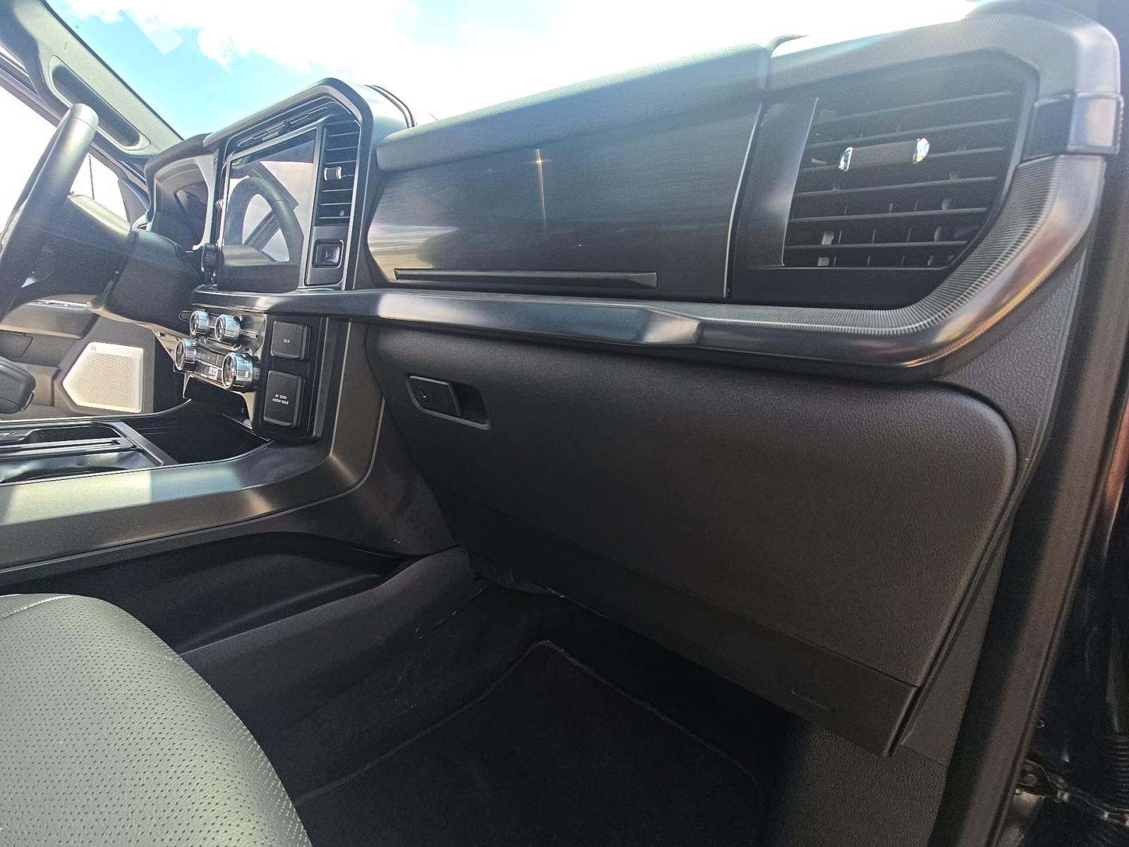 2025 Ford F-150 Lariat AWD