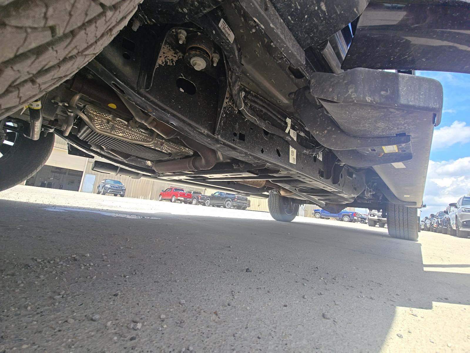 2025 Ford F-150 Lariat AWD