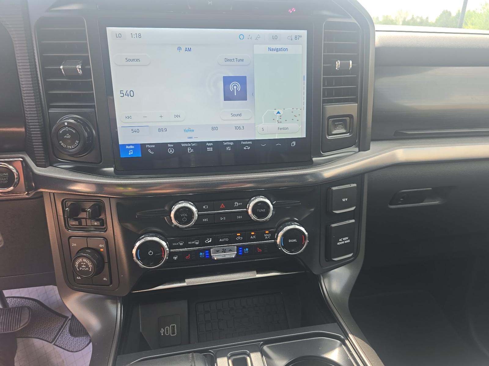 2025 Ford F-150 Lariat AWD