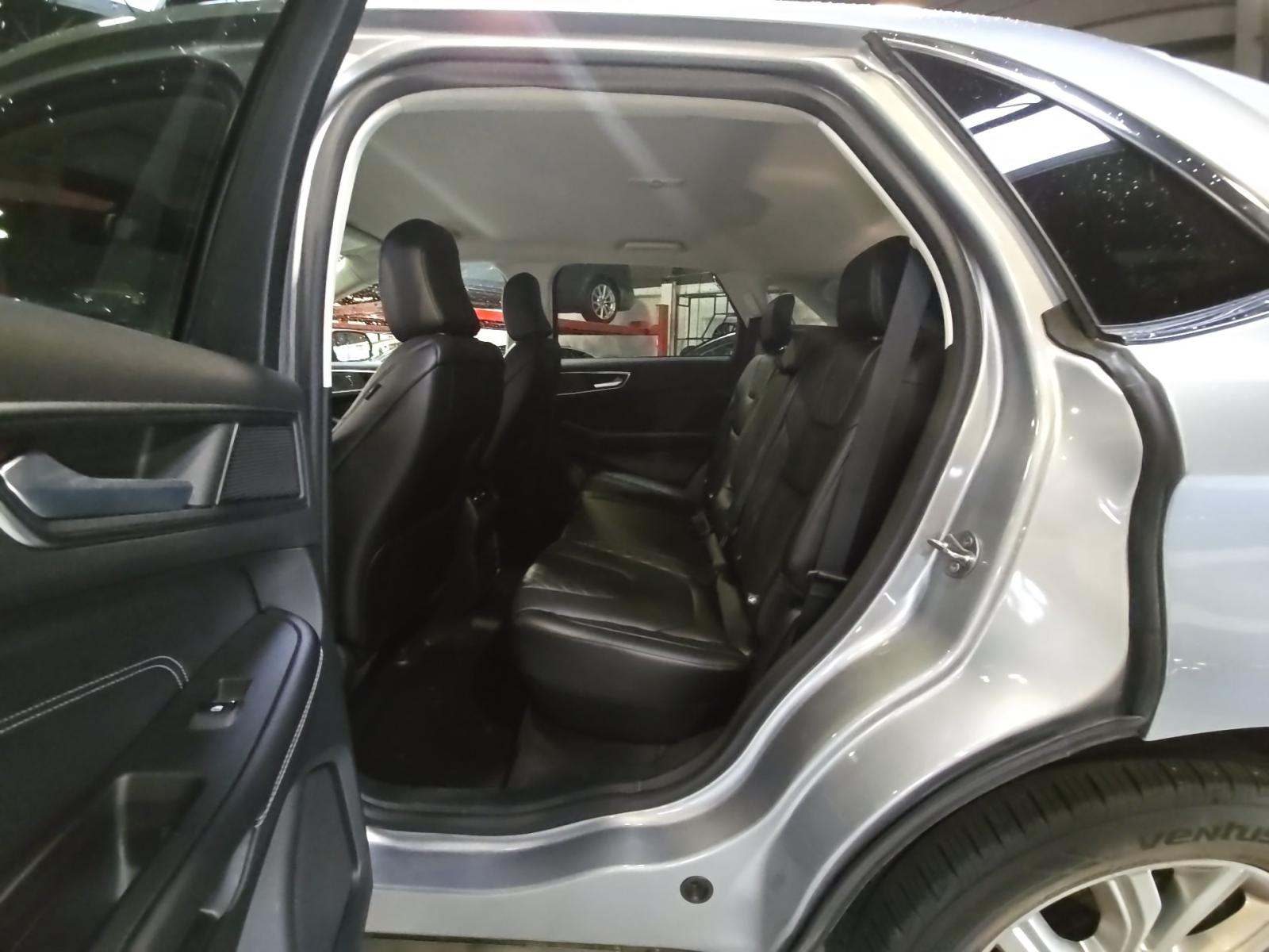 2023 Ford Edge Titanium AWD