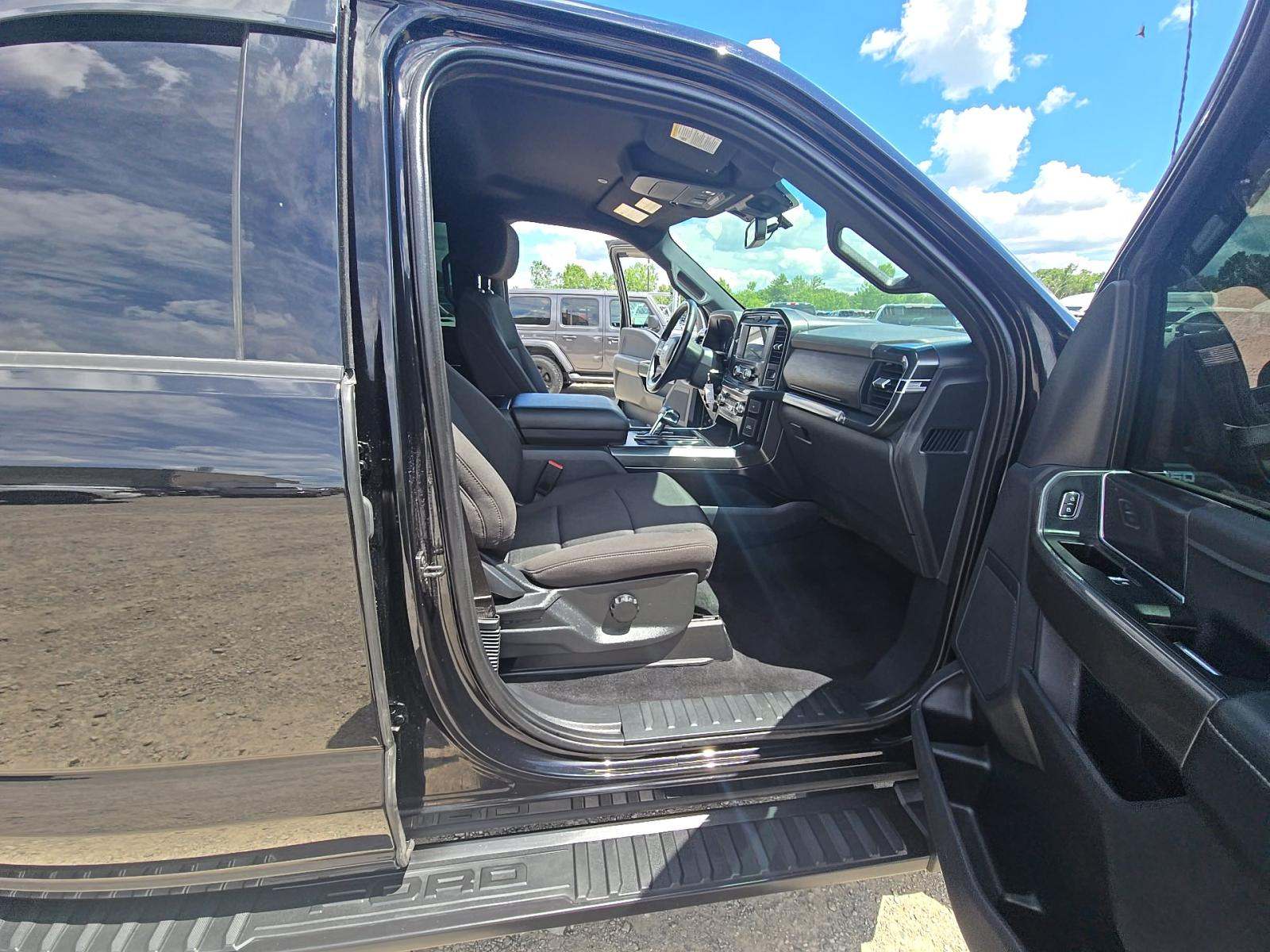 2023 Ford F-150 XLT AWD