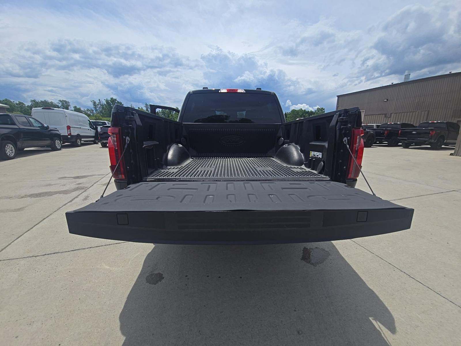 2024 Ford F-150 XLT AWD