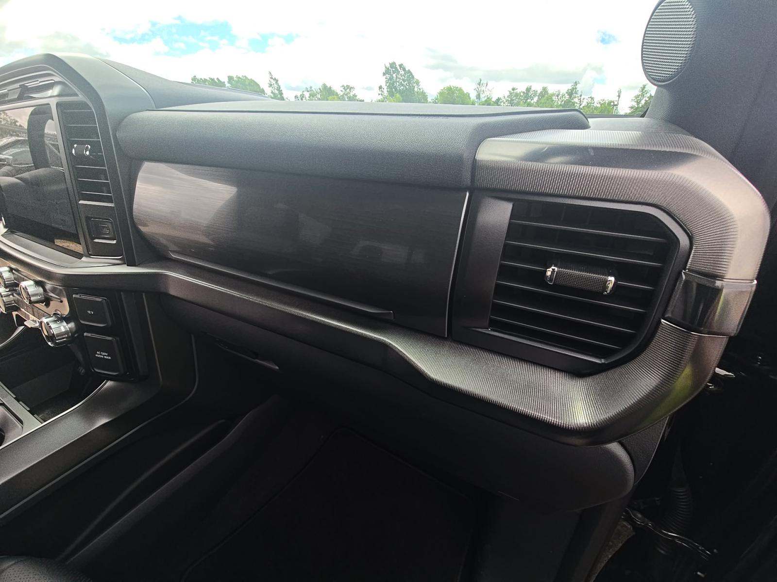 2025 Ford F-150 Lariat AWD