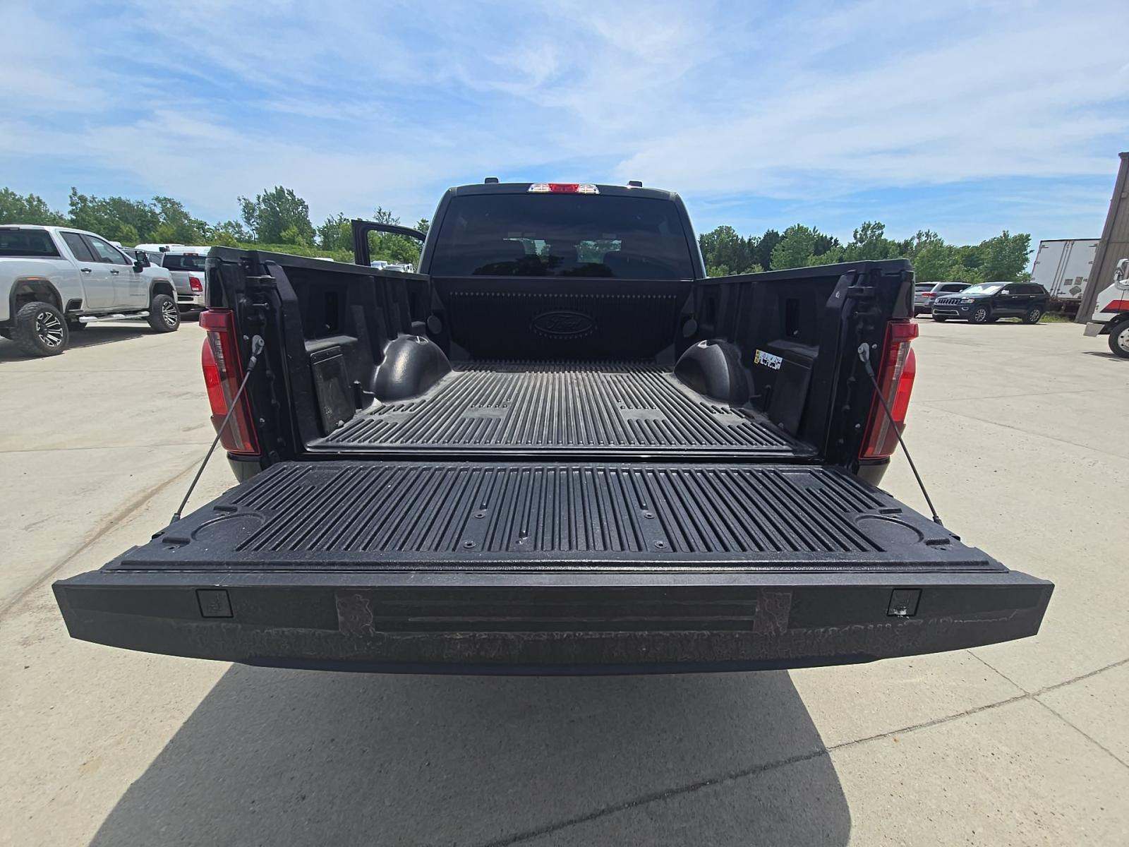 2024 Ford F-150 STX AWD