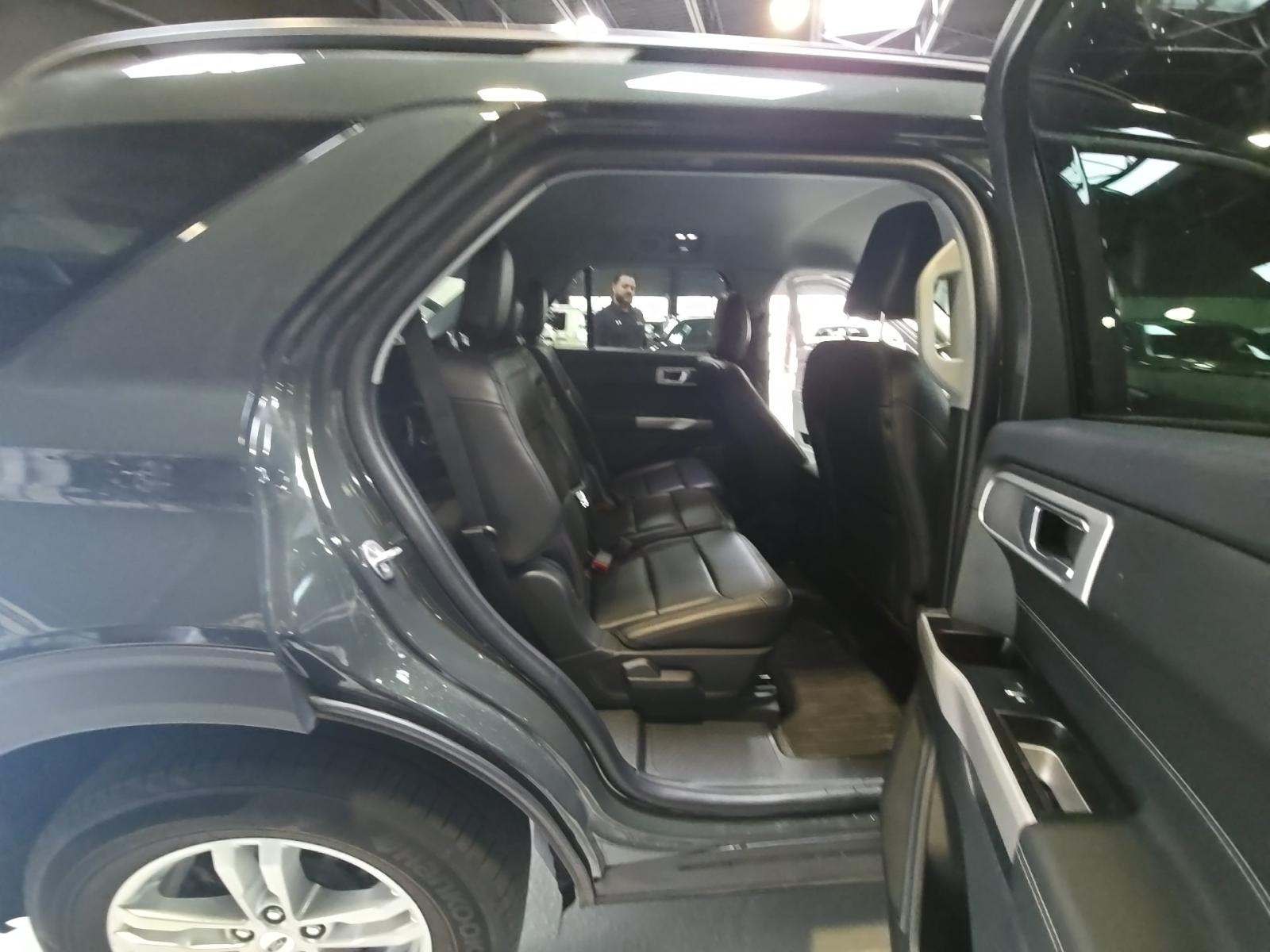 2023 Ford Explorer XLT AWD