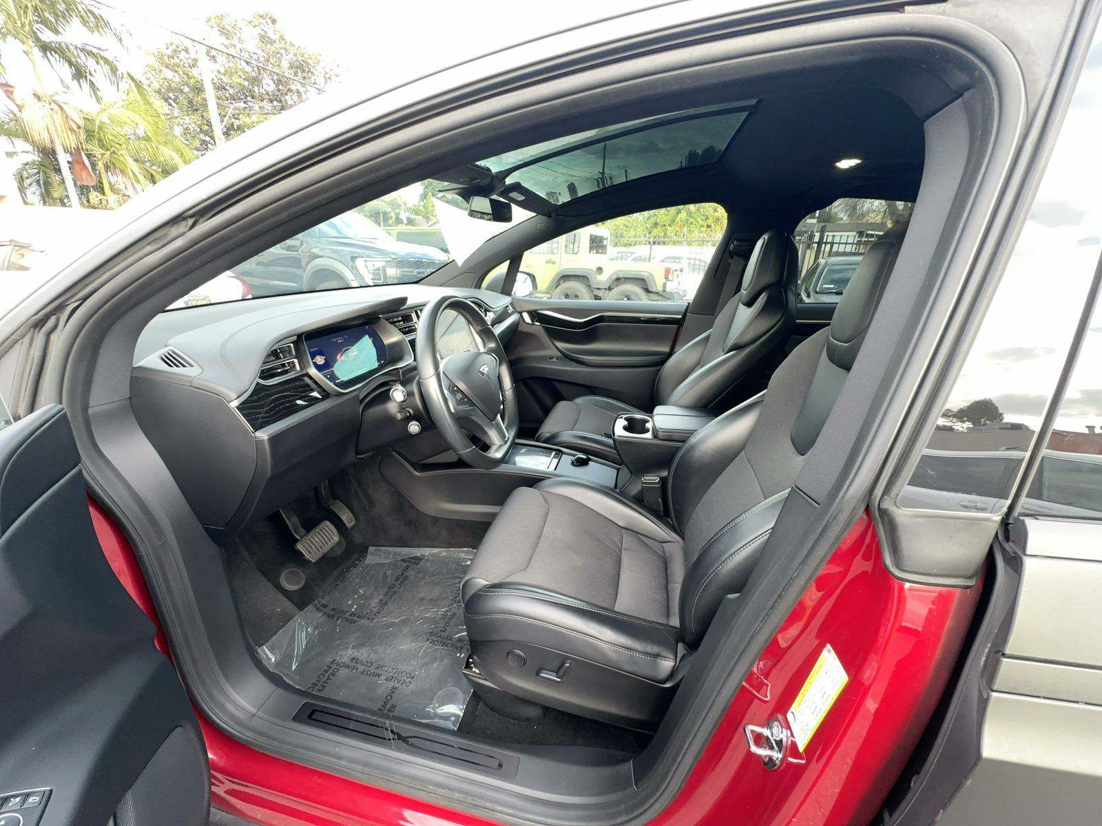 2017 Tesla Model X 75D AWD