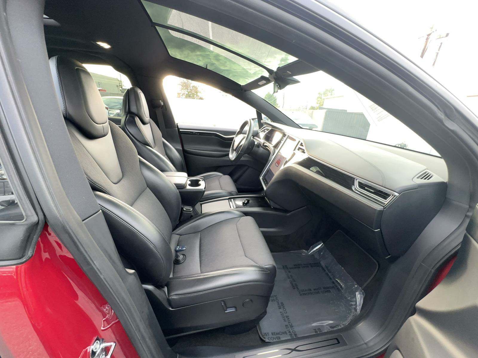 2017 Tesla Model X 75D AWD