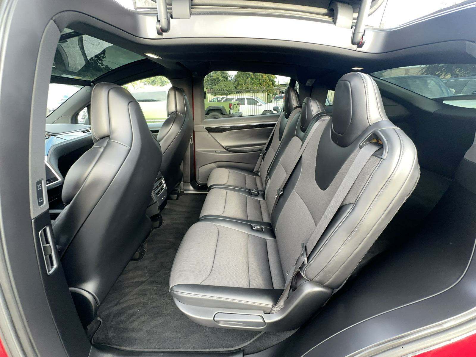 2017 Tesla Model X 75D AWD