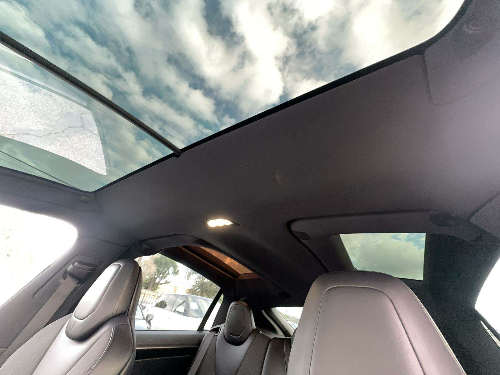 2017 Tesla Model X 75D AWD