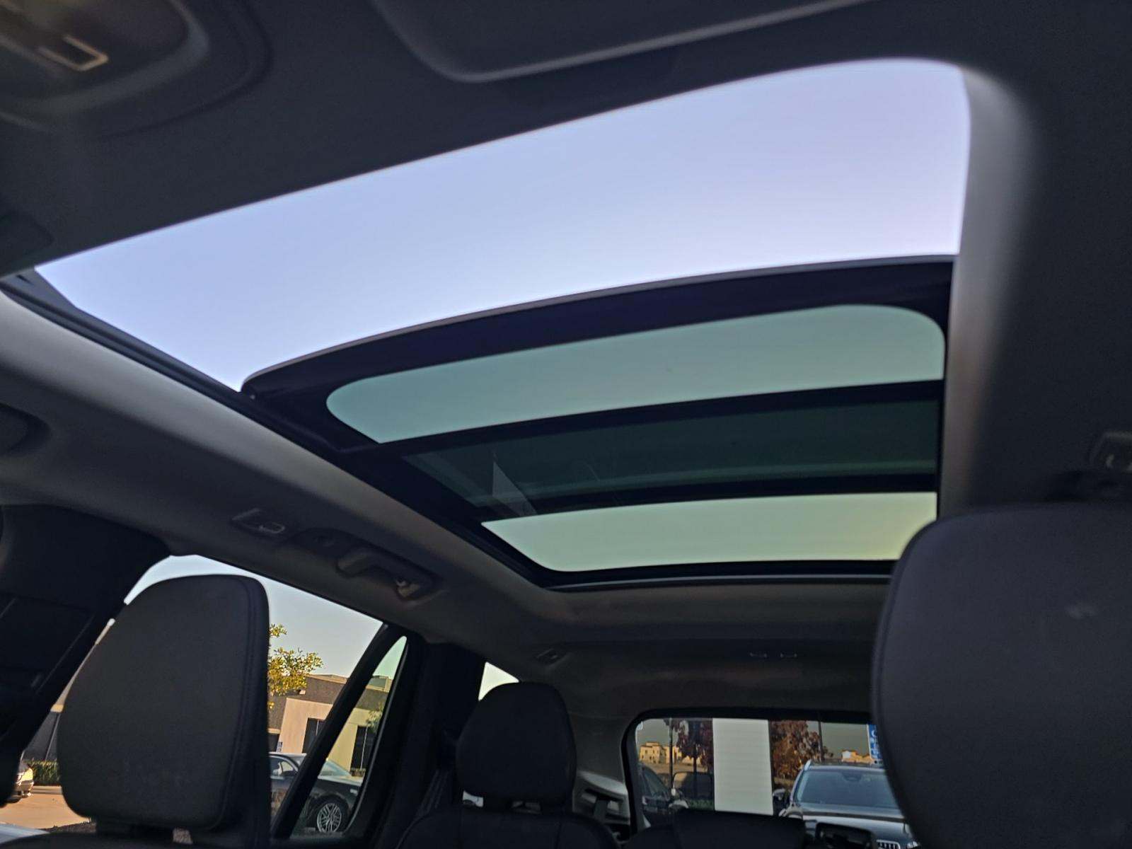 2025 Volvo XC90 B5 Plus AWD