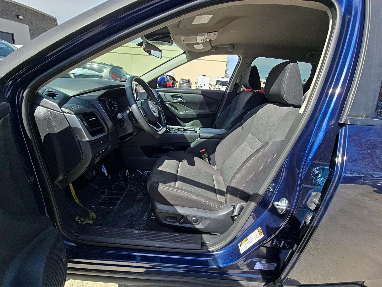 2024 Nissan Rogue SV FWD